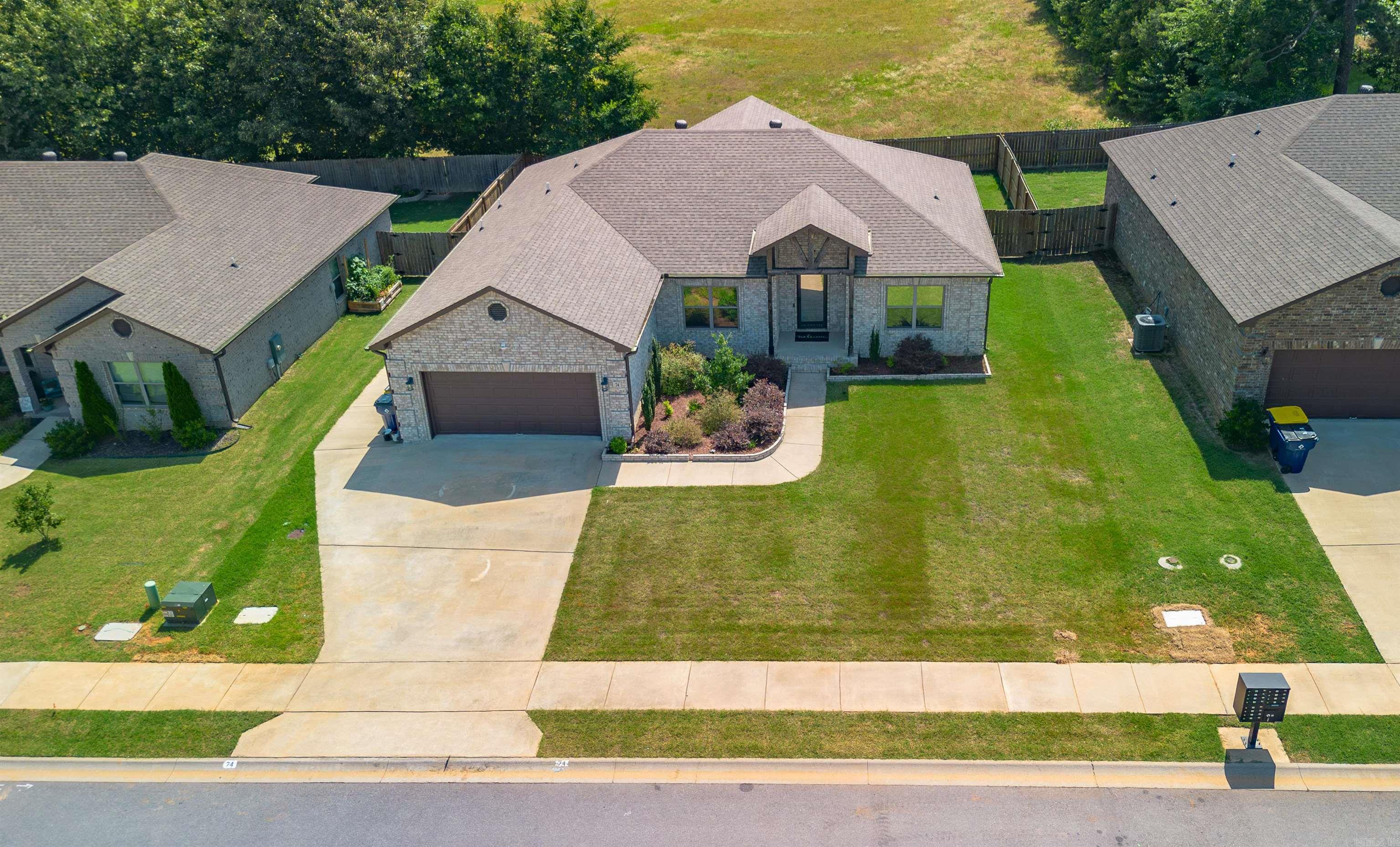 HERITAGE MEADOWS - Residential