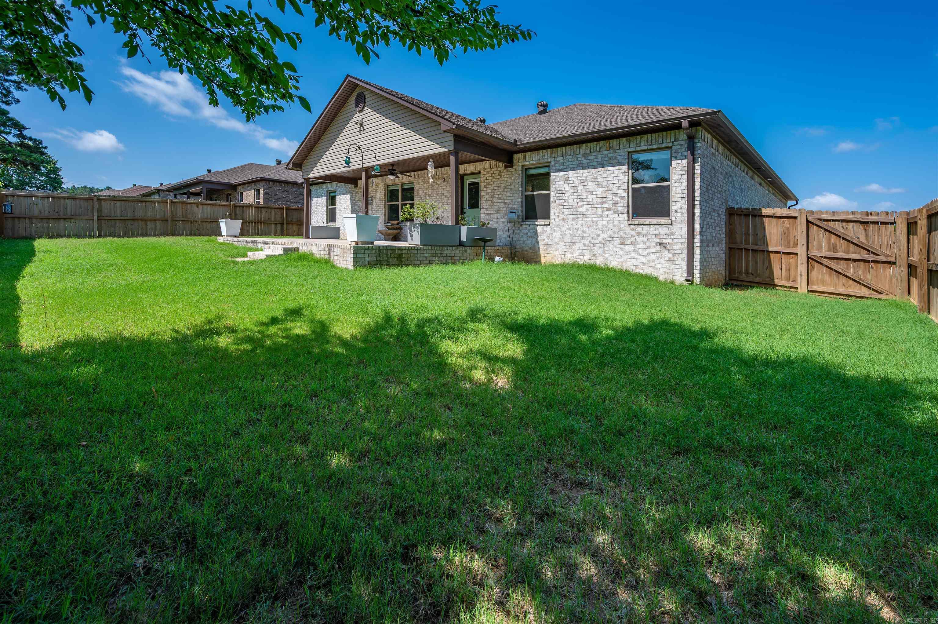 HERITAGE MEADOWS - Residential