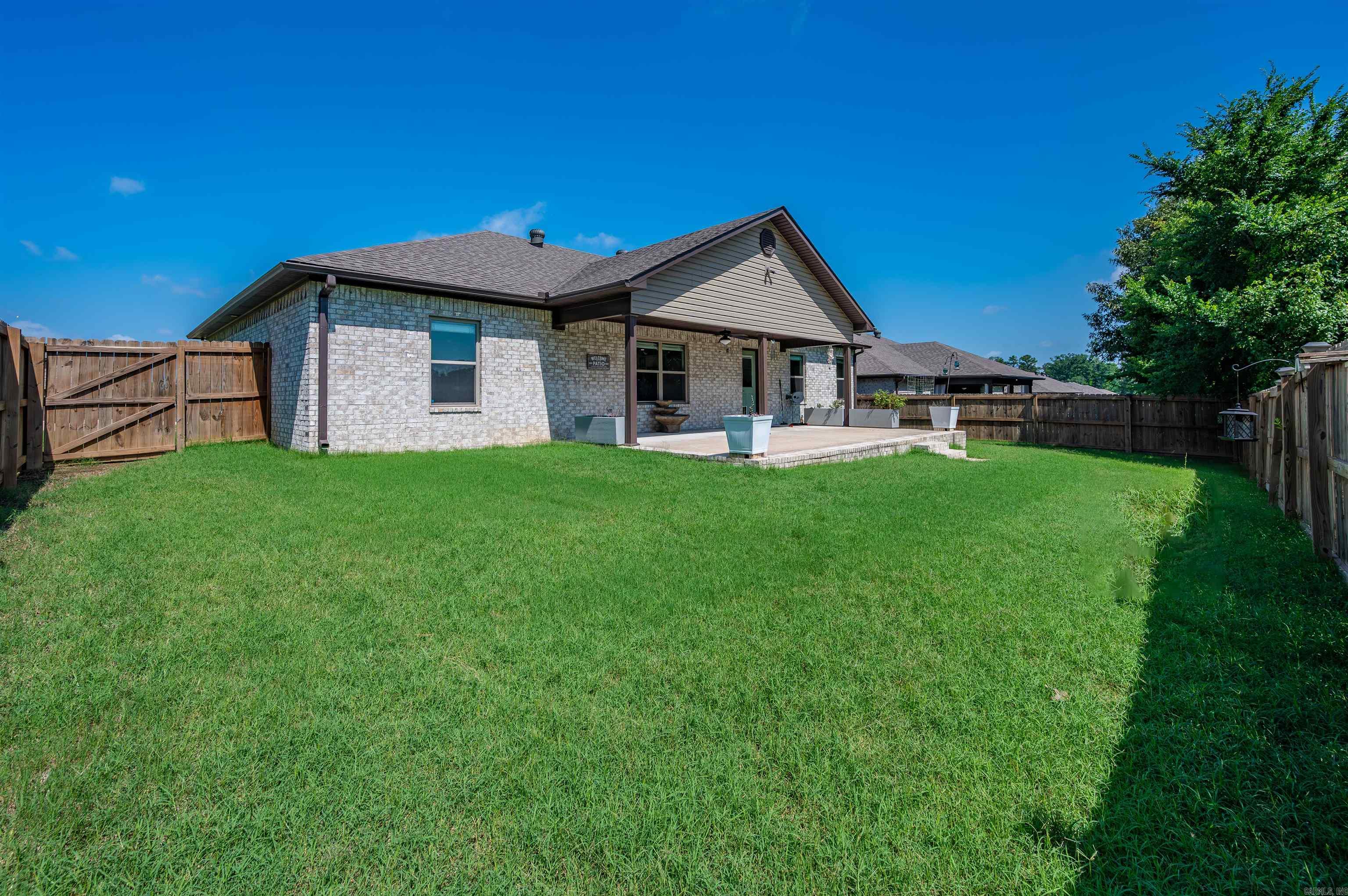 HERITAGE MEADOWS - Residential