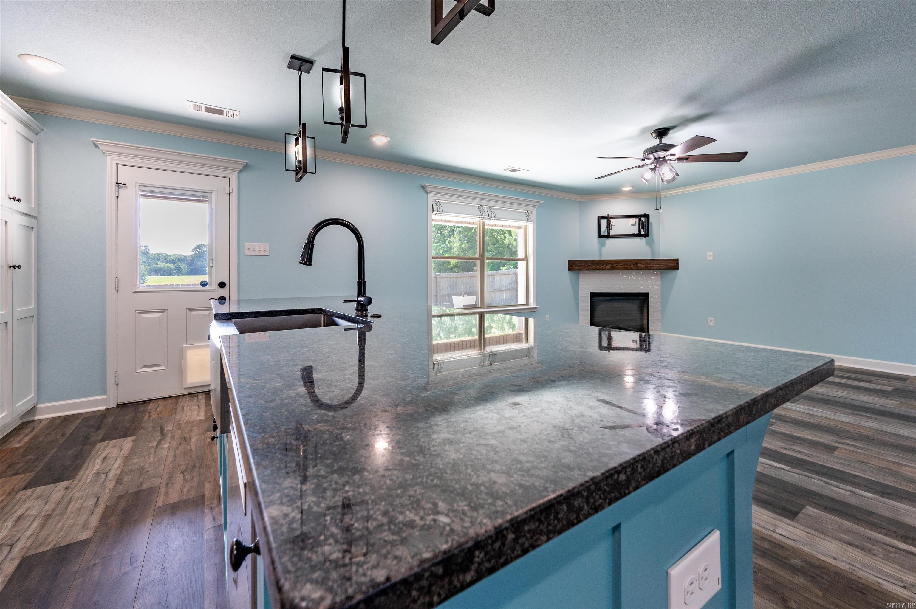 HERITAGE MEADOWS - Residential