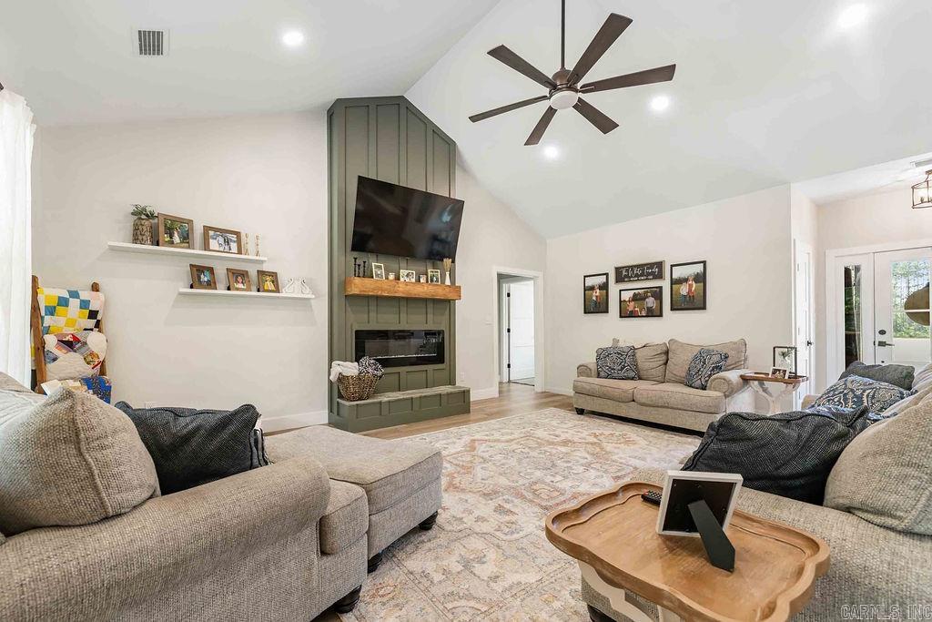 Metes & Bounds - Residential