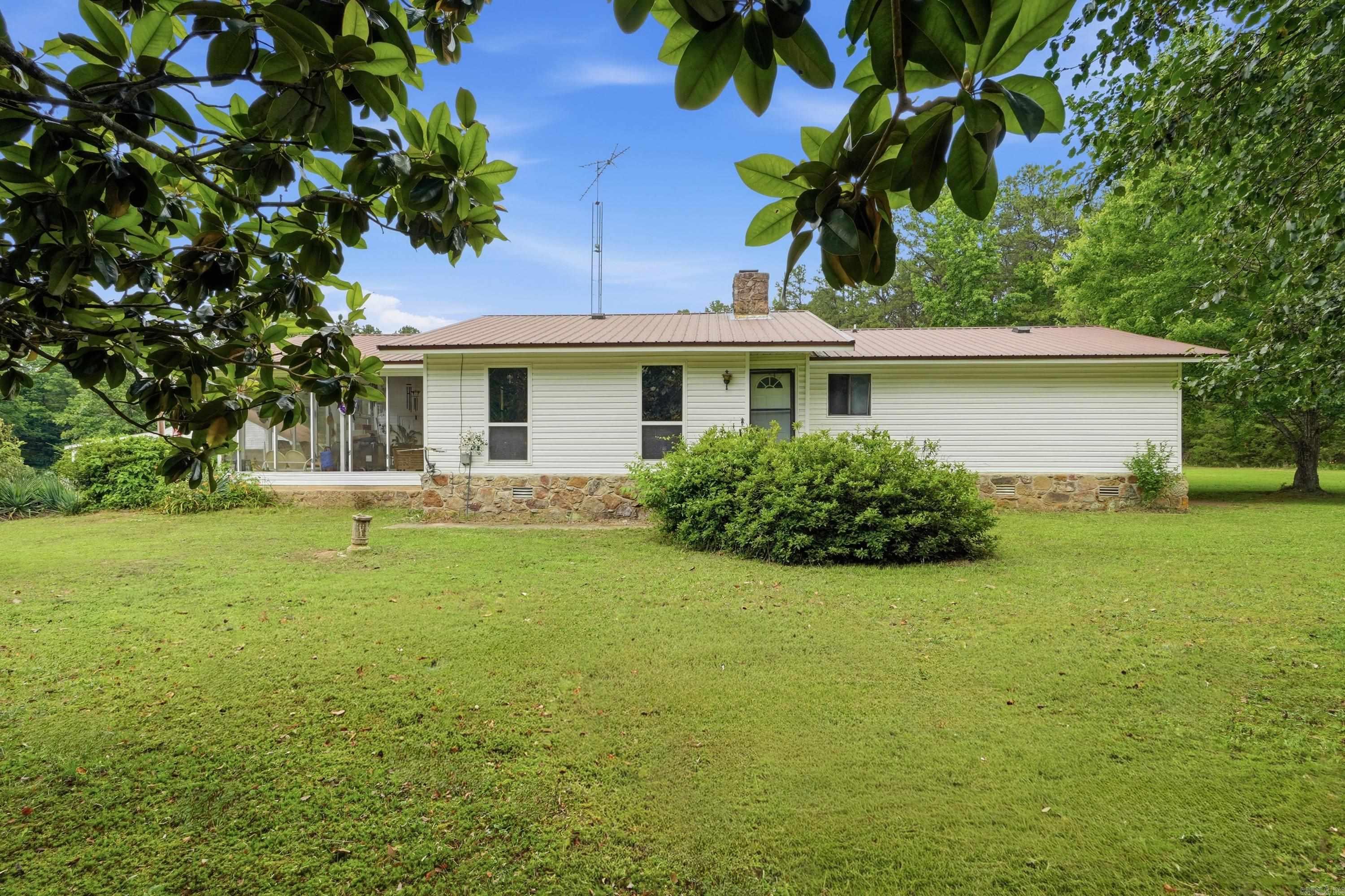 THARPS WHISPERING PINES - Residential