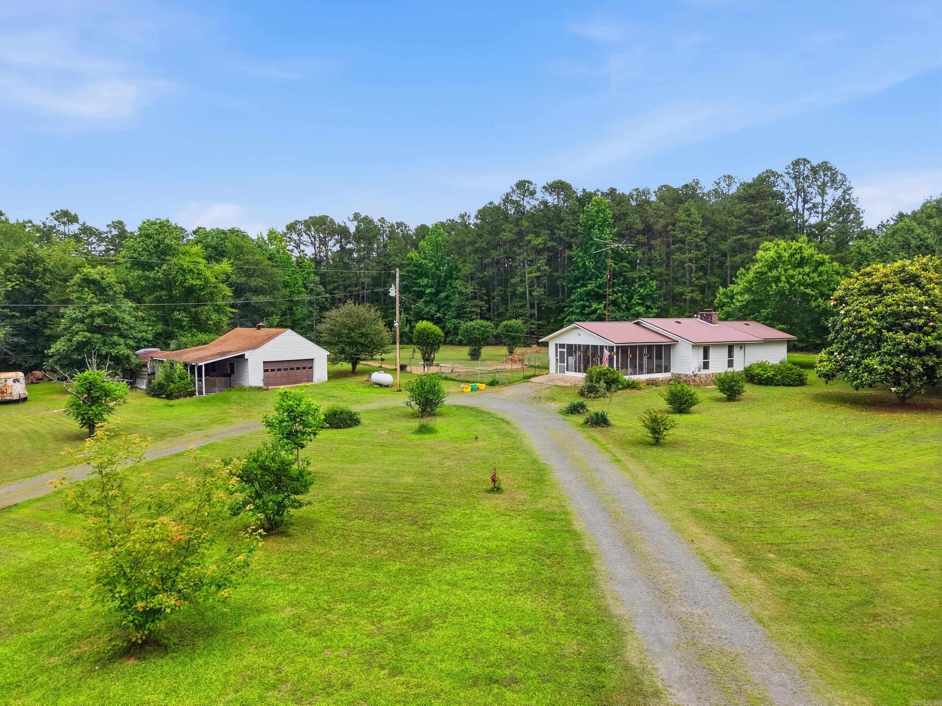 THARPS WHISPERING PINES - Residential