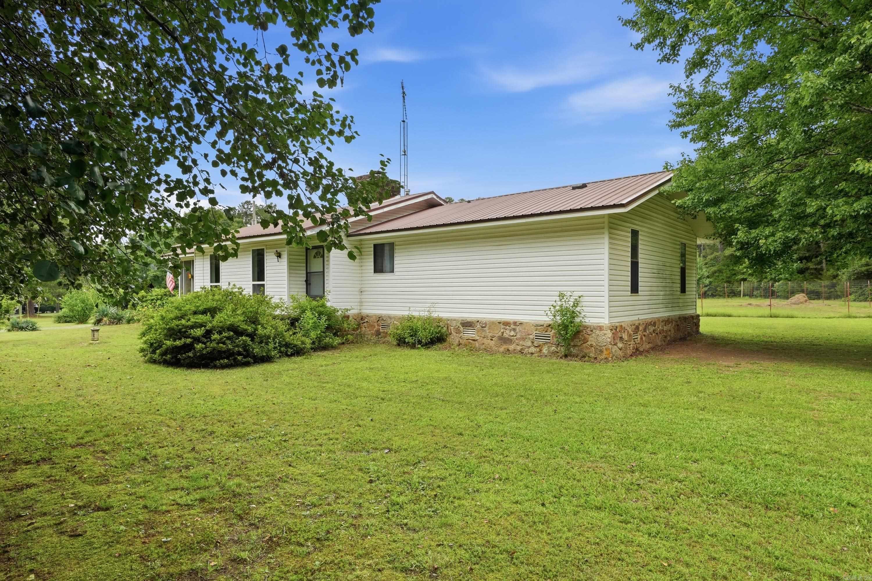 THARPS WHISPERING PINES - Residential