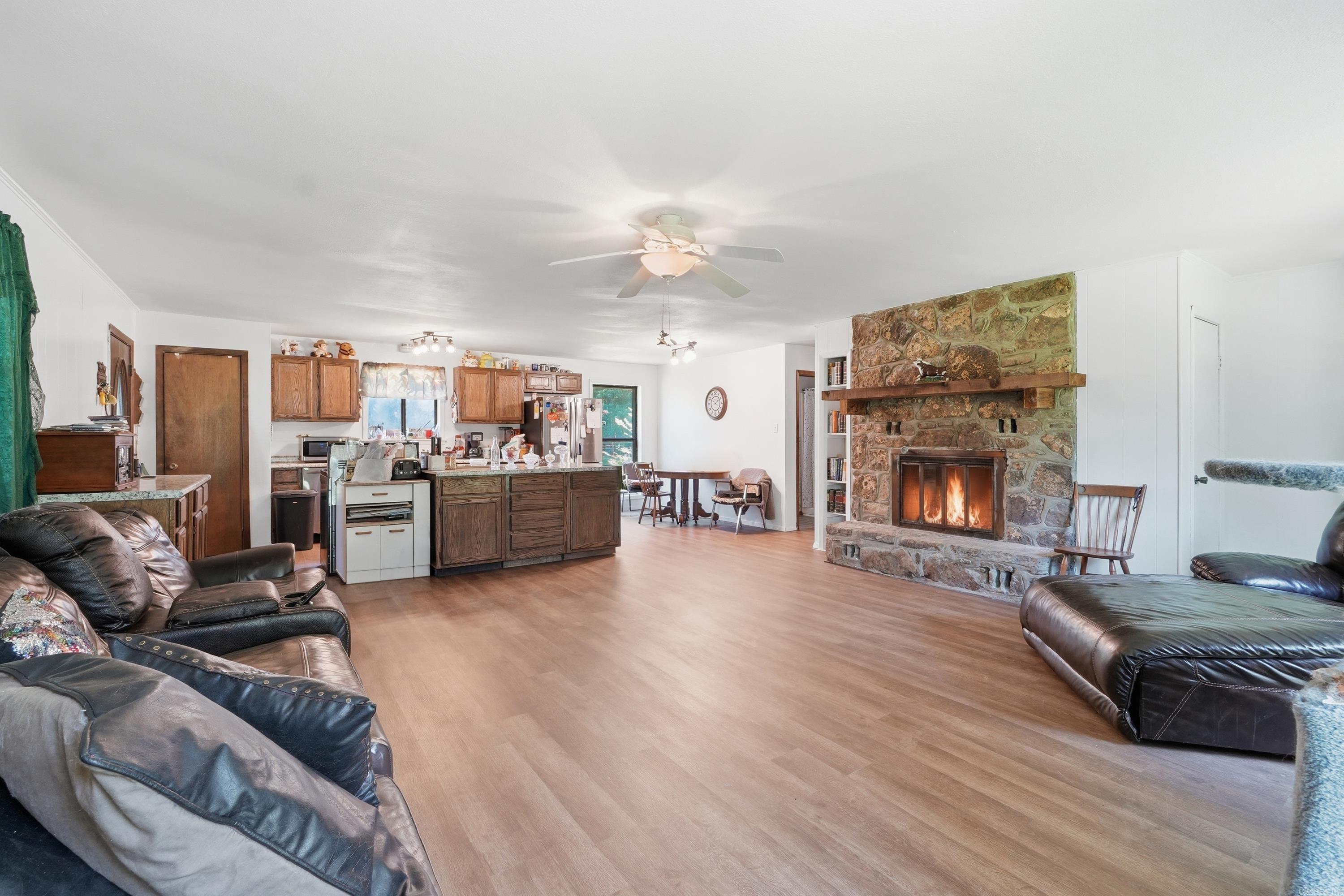 THARPS WHISPERING PINES - Residential