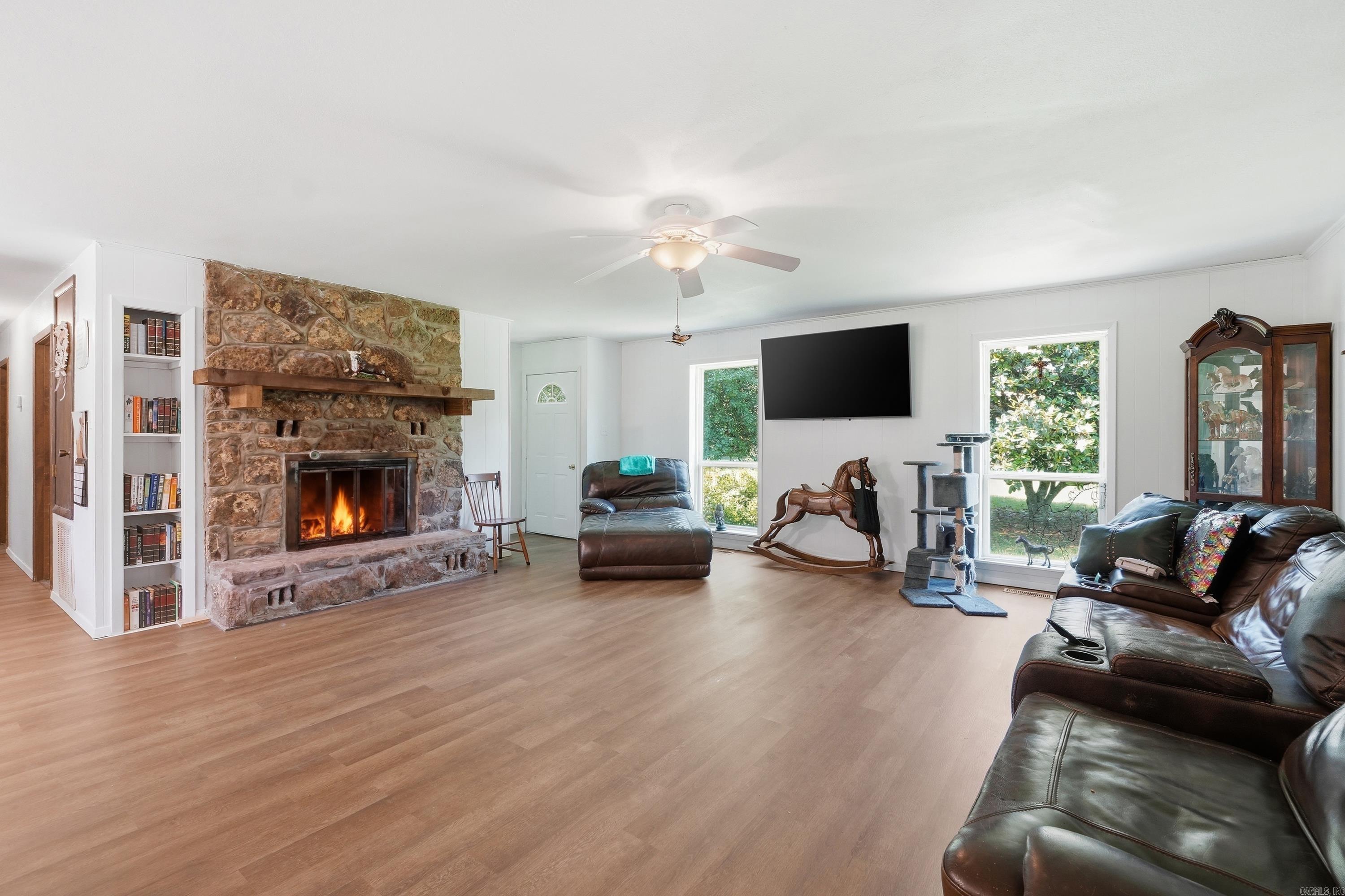 THARPS WHISPERING PINES - Residential