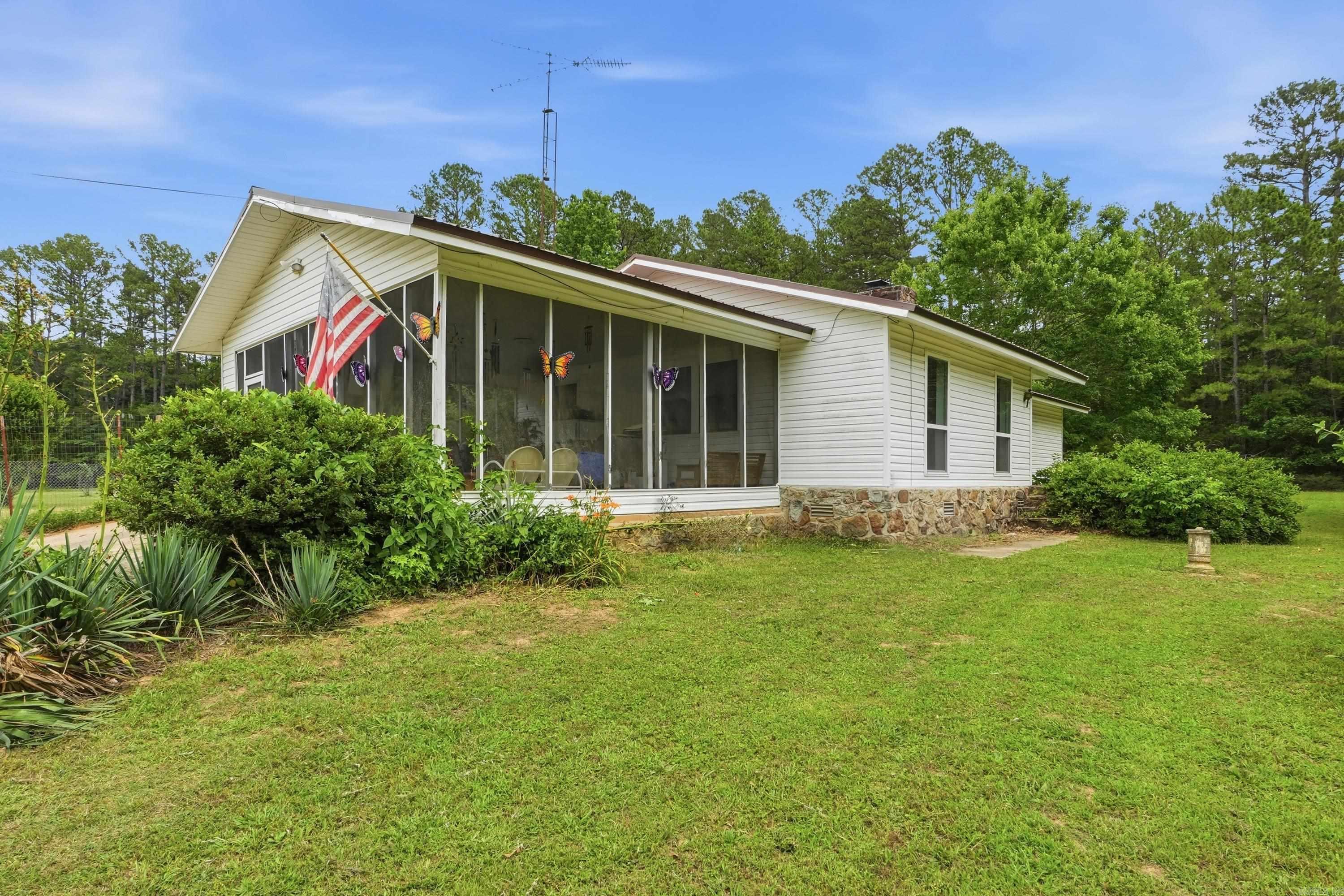 THARPS WHISPERING PINES - Residential