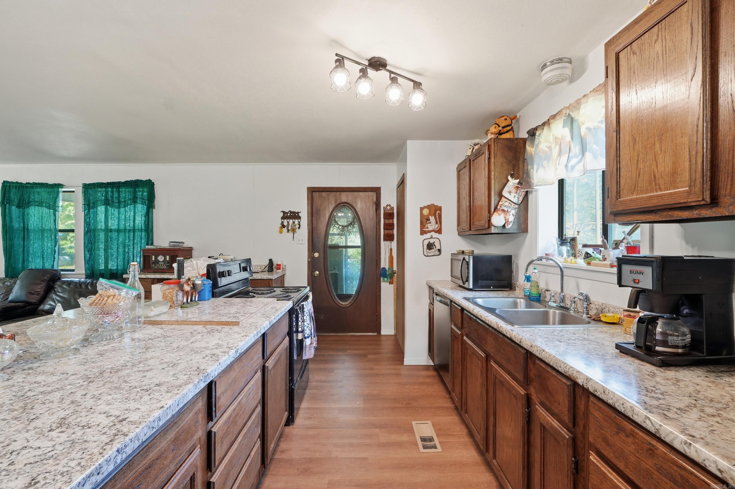 THARPS WHISPERING PINES - Residential