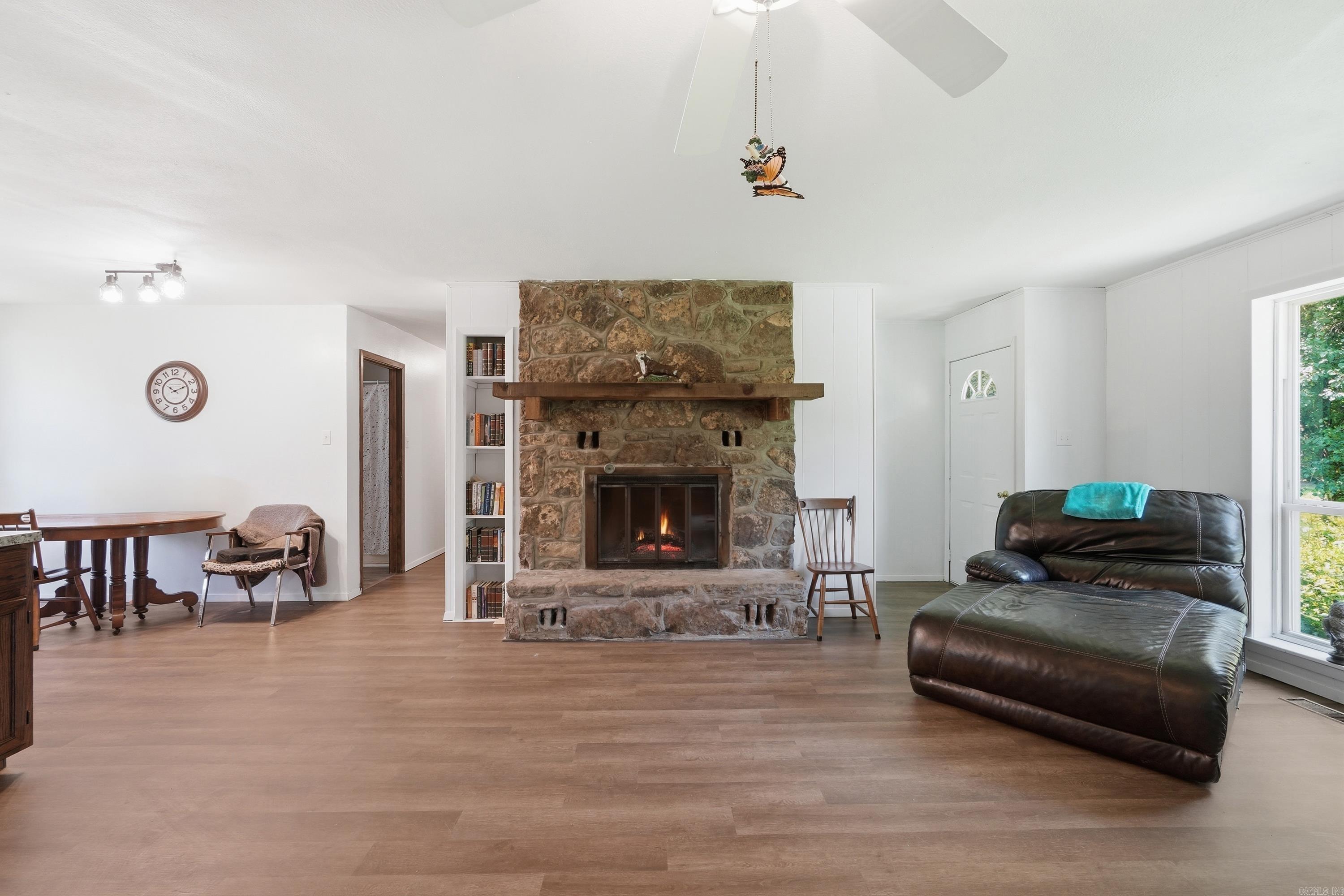 THARPS WHISPERING PINES - Residential