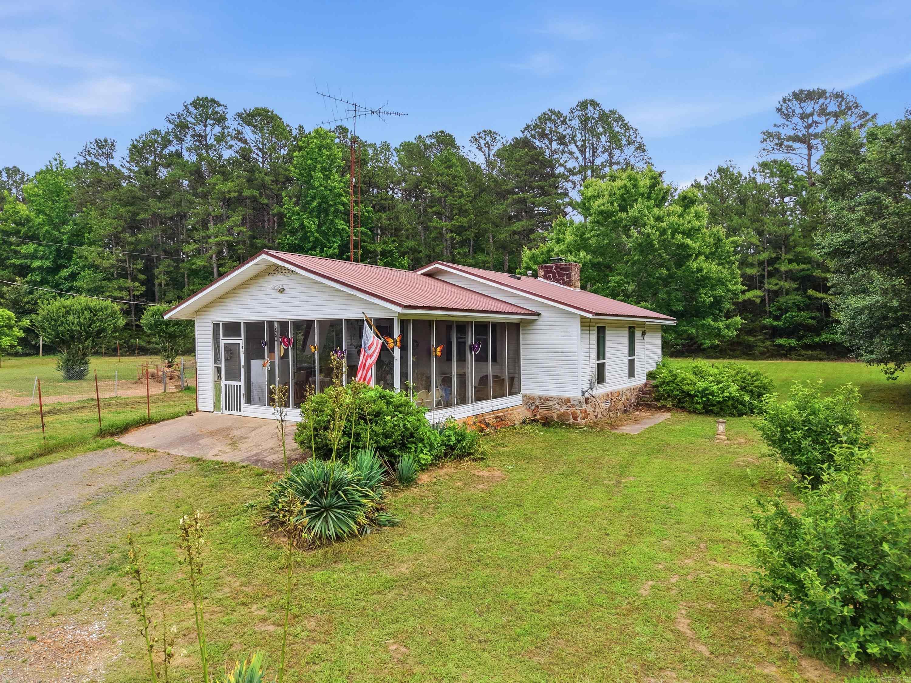 THARPS WHISPERING PINES - Residential