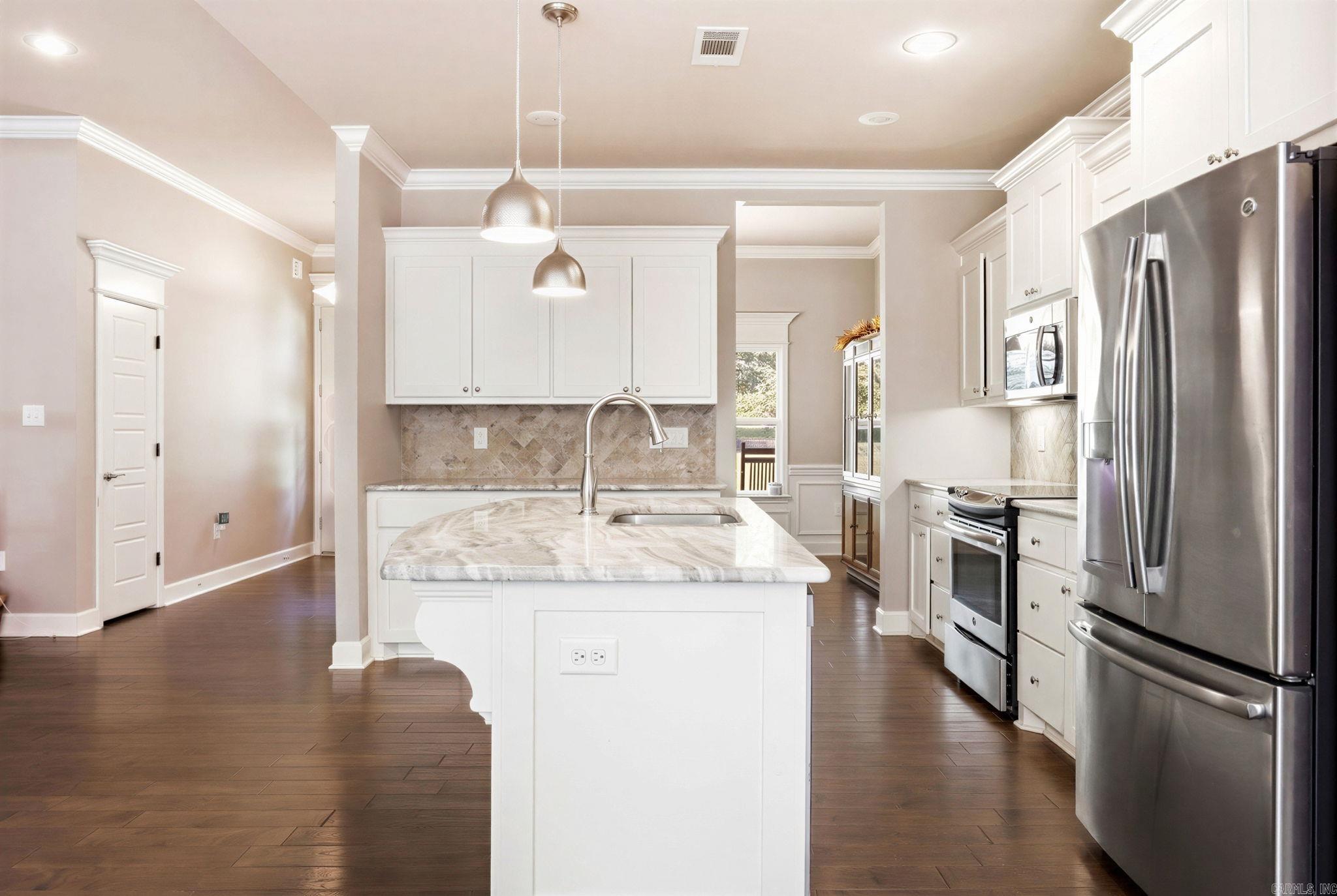FERNDALE ESTATES - Residential
