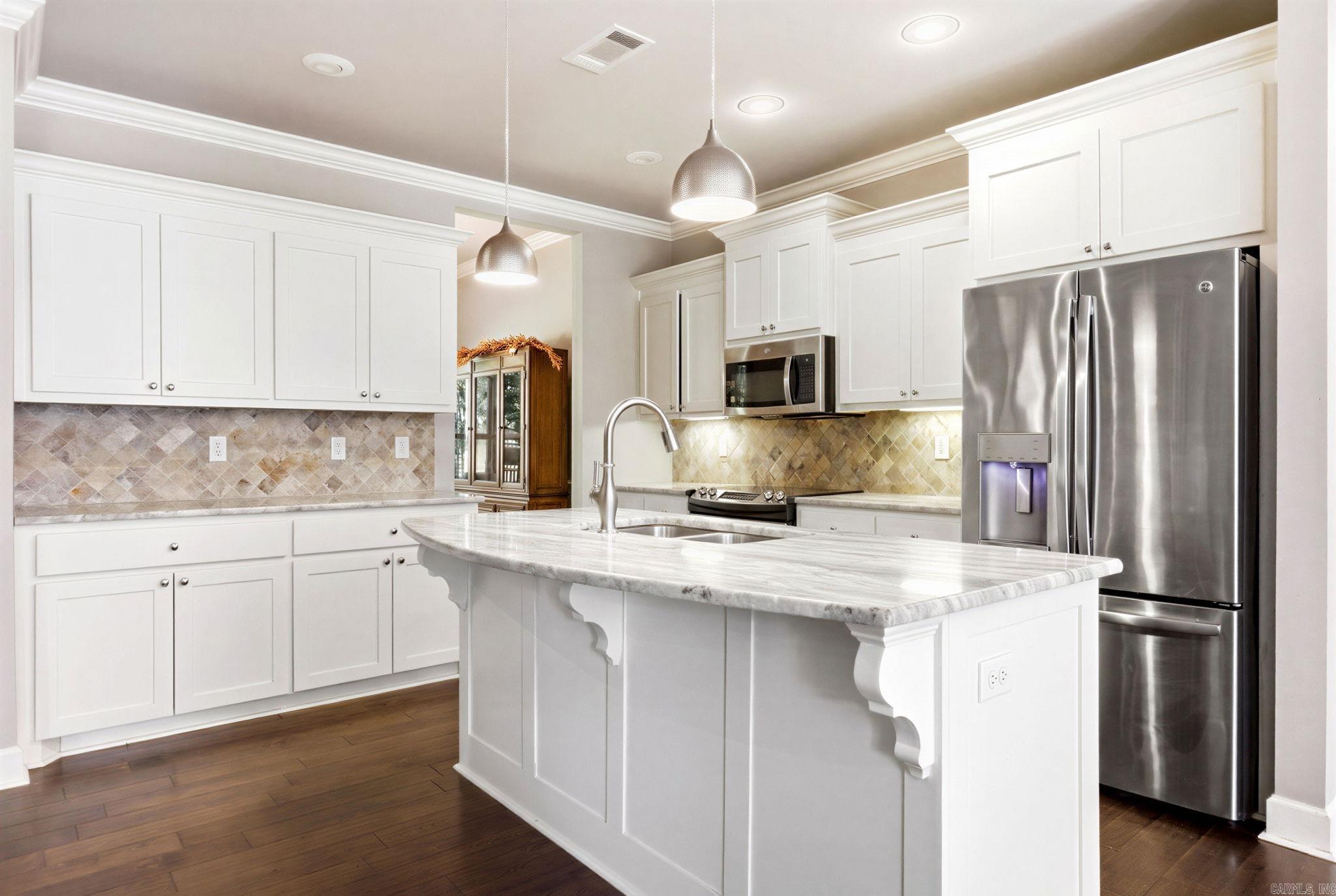 FERNDALE ESTATES - Residential