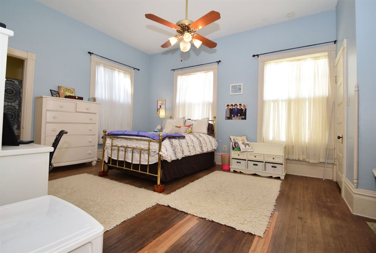 CITY OF LR L1 - Residential
