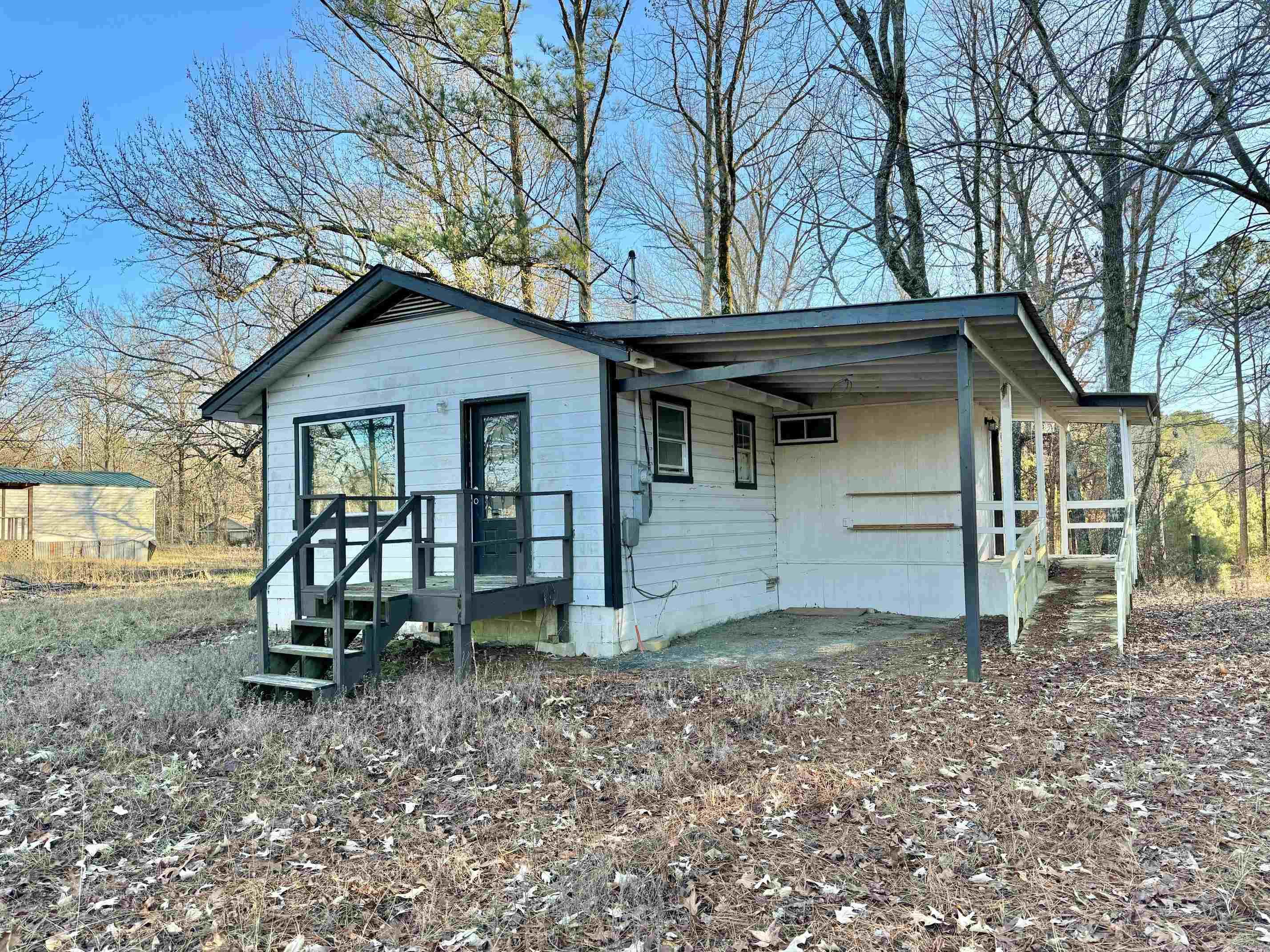 1BR/1BA house & 3BR/2BA mobile home on 2 acres in Bismarck.  Owner/agent.