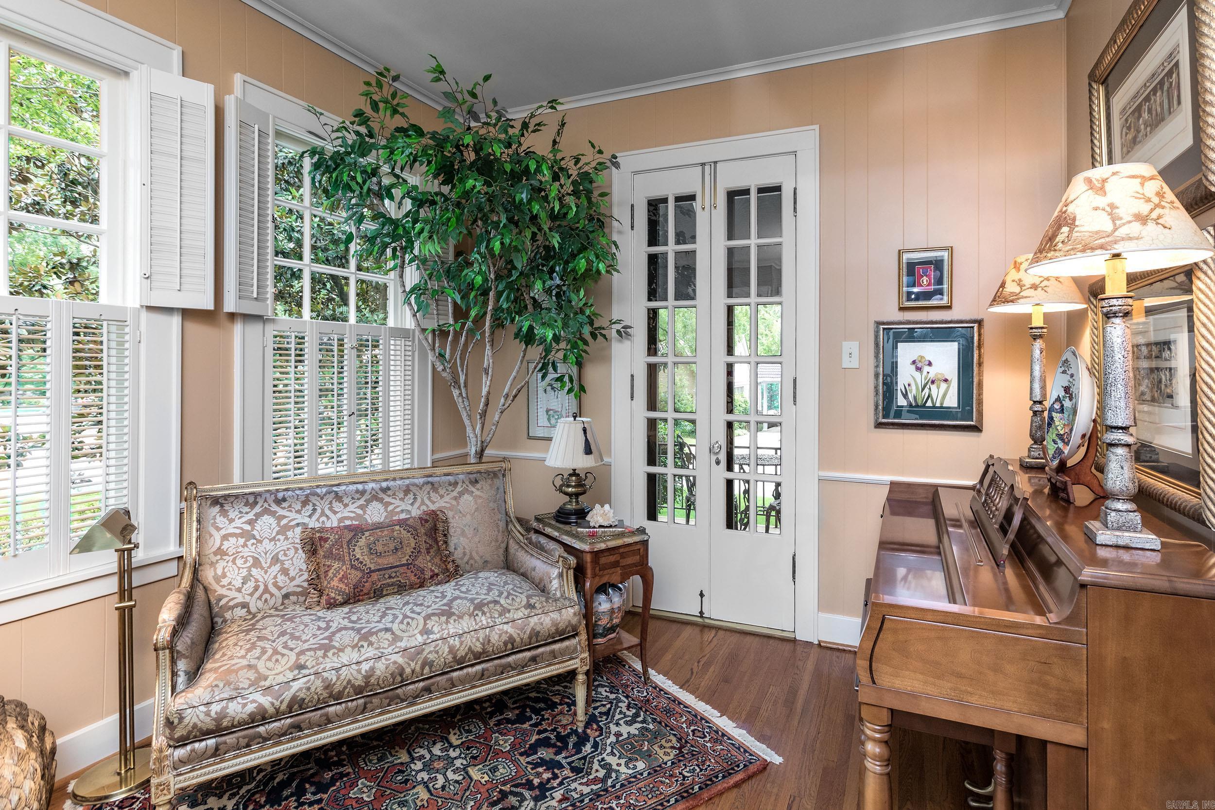 CLIFFEWOOD - Residential