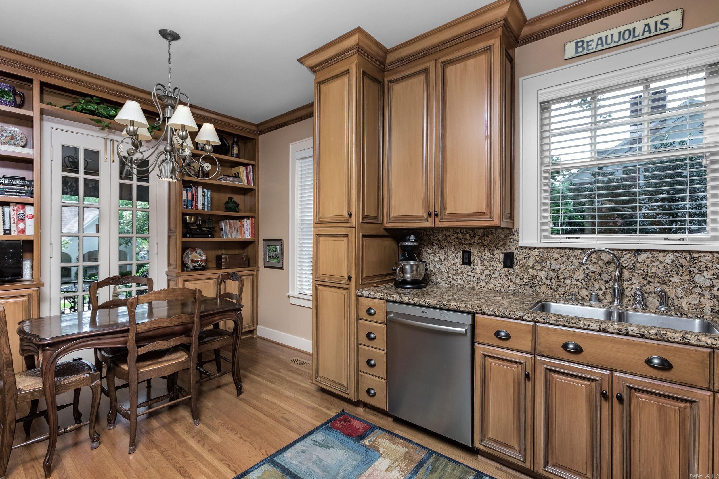 CLIFFEWOOD - Residential