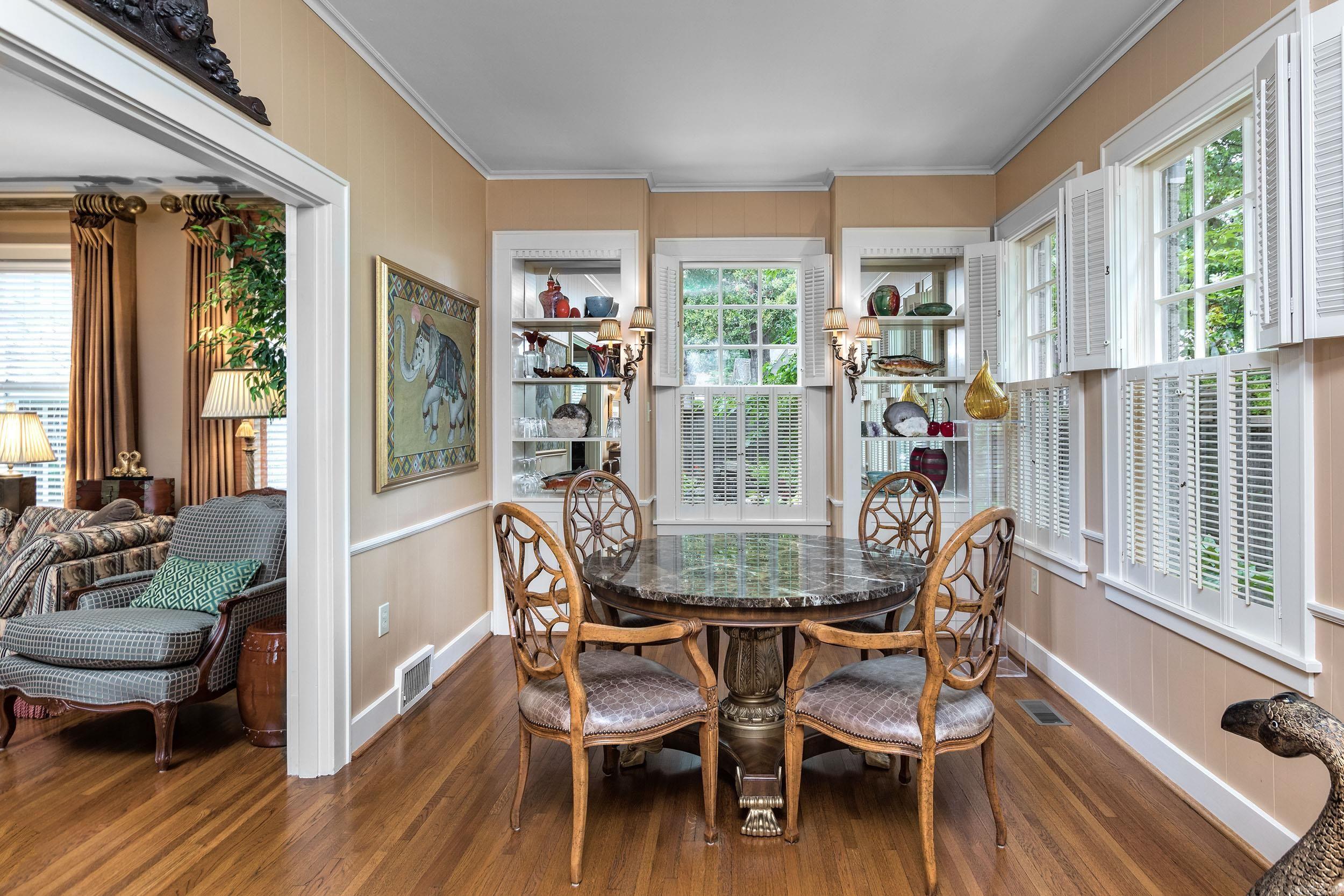 CLIFFEWOOD - Residential