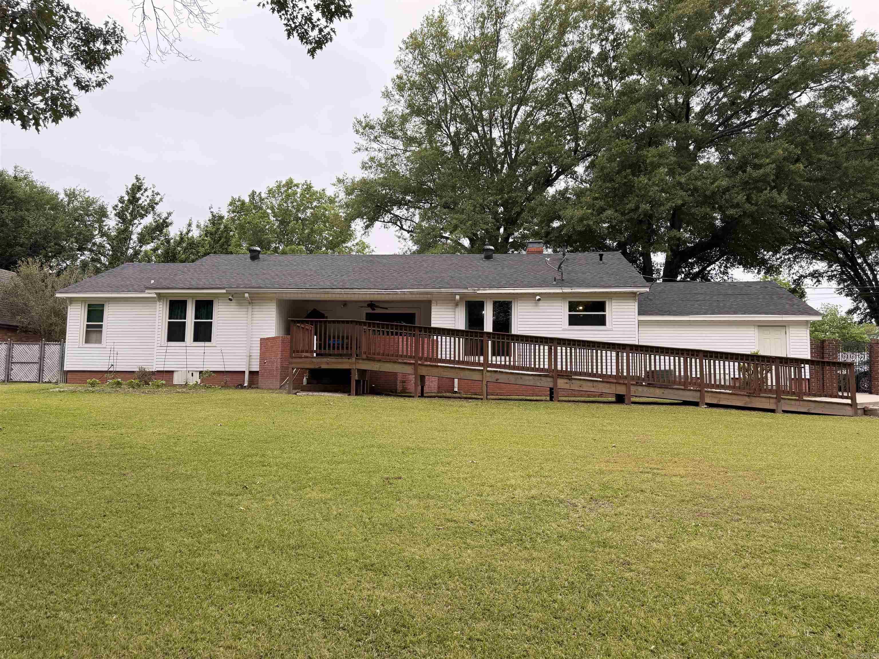 MCGEHEE - Residential