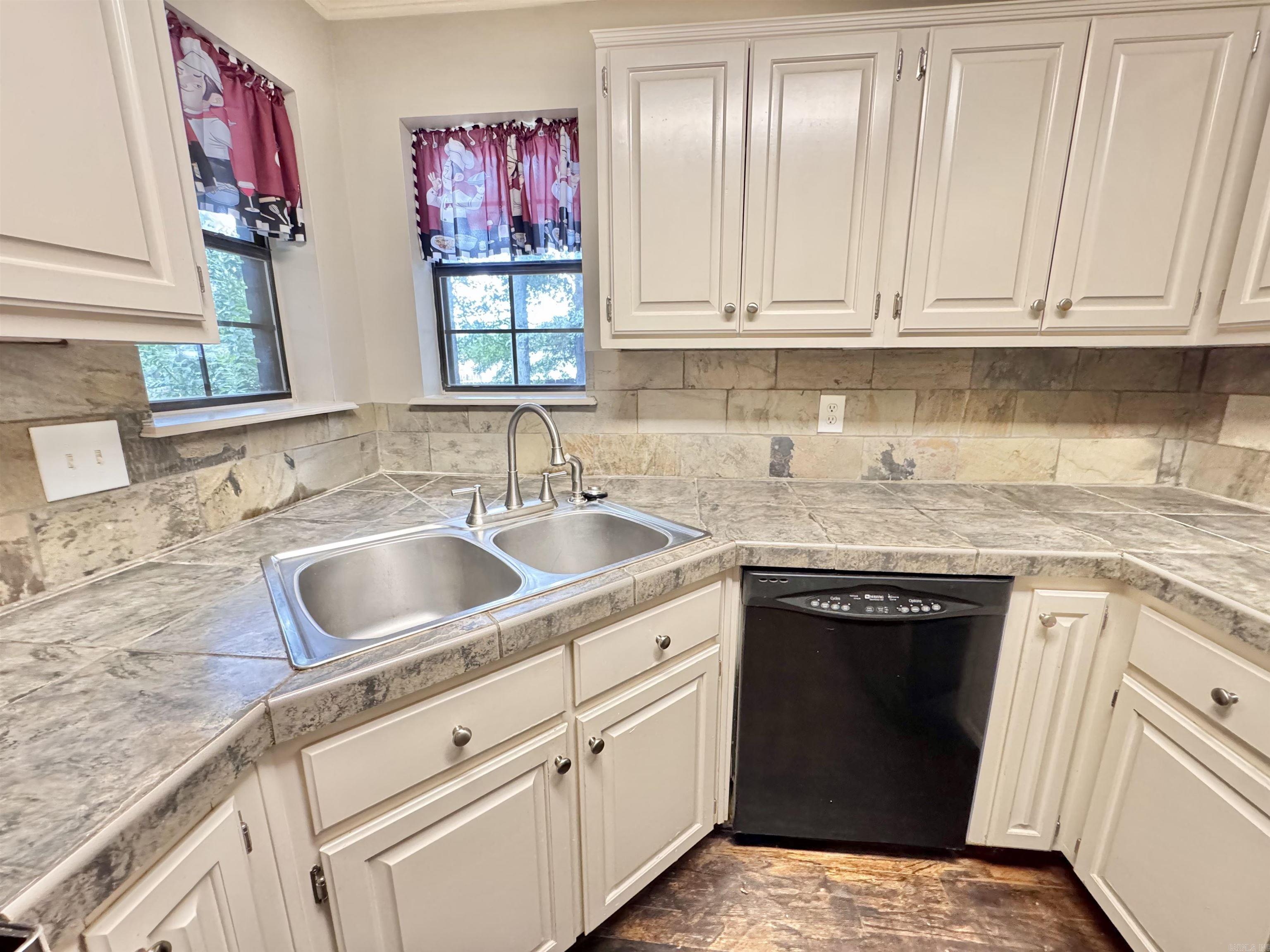 ROBINWOOD - Residential
