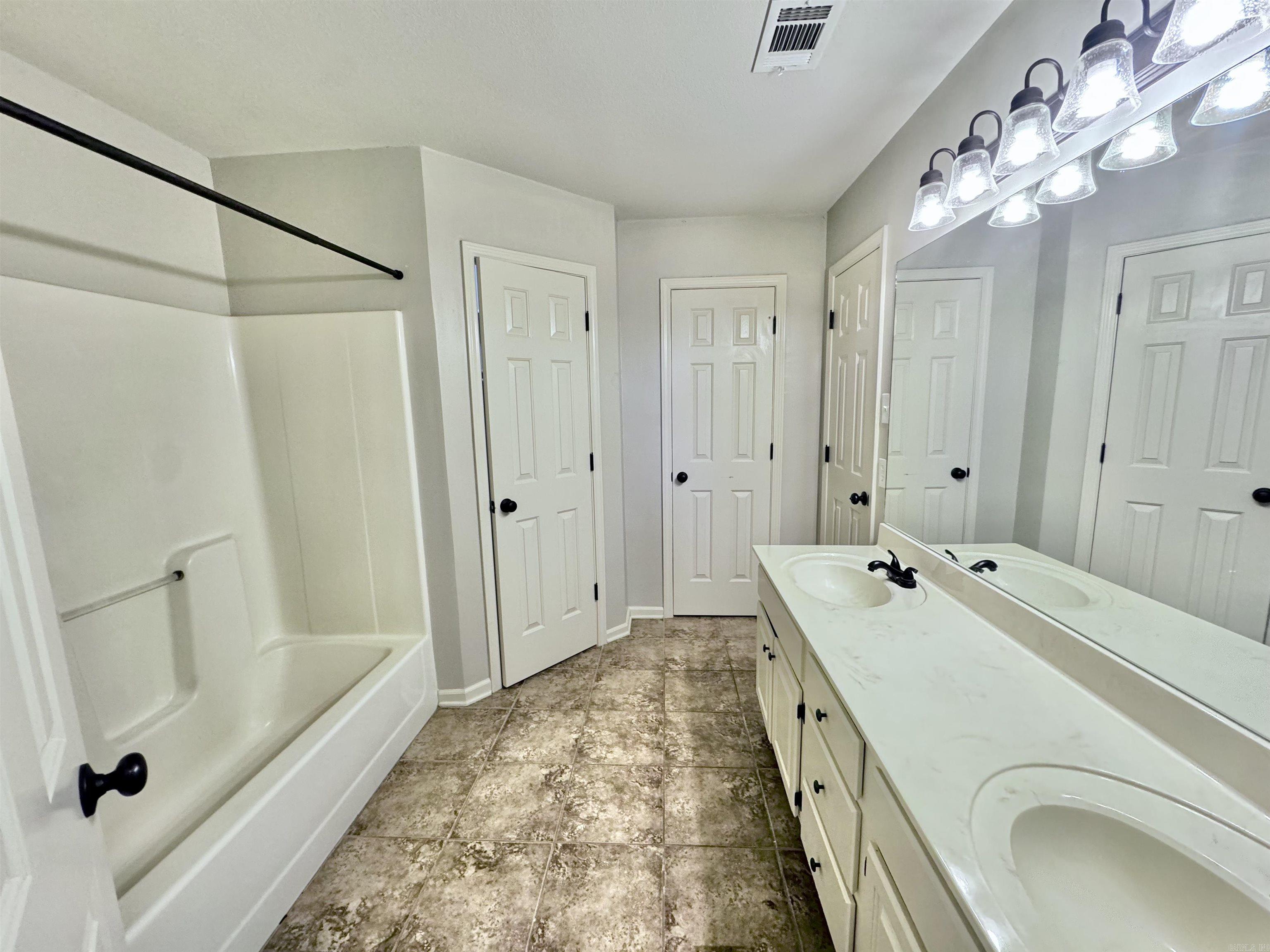 ROBINWOOD - Residential
