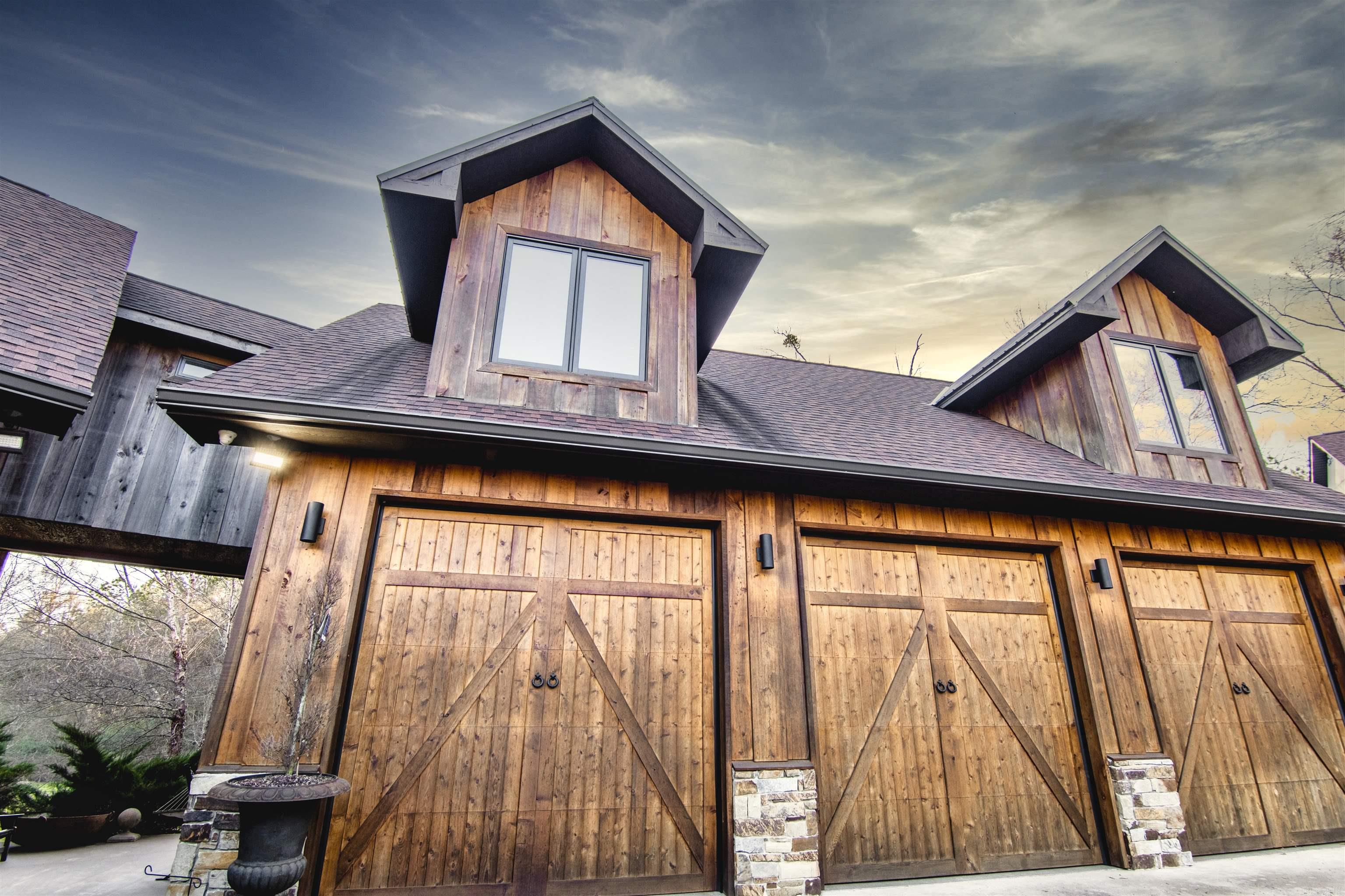 WESTERN HILLS ADD - Residential