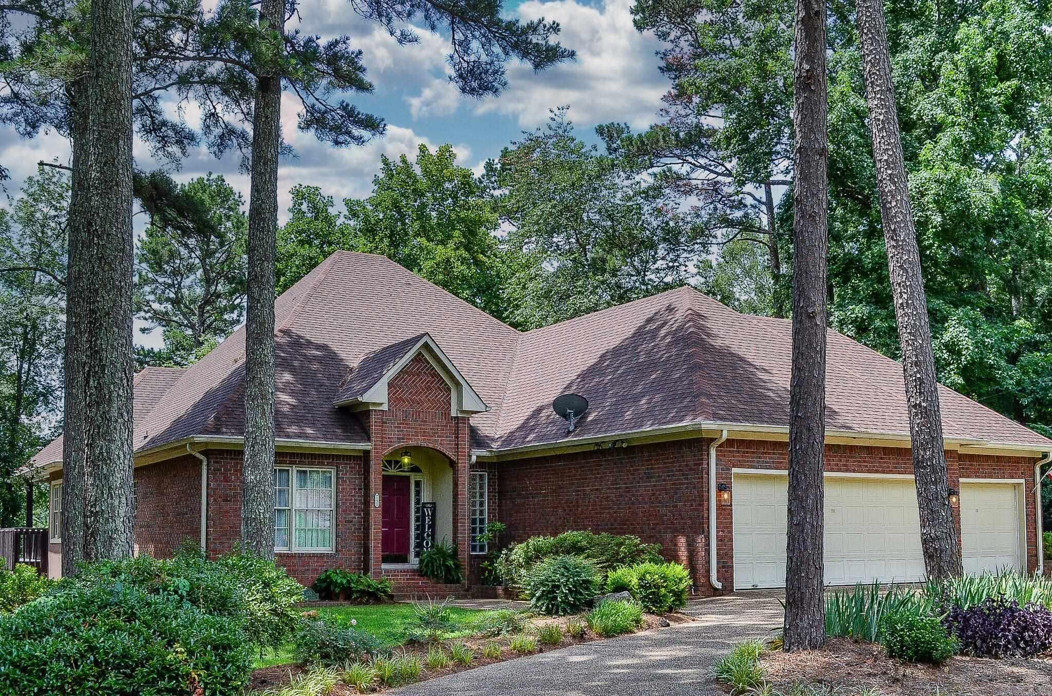 MEADOW-WOOD - Residential