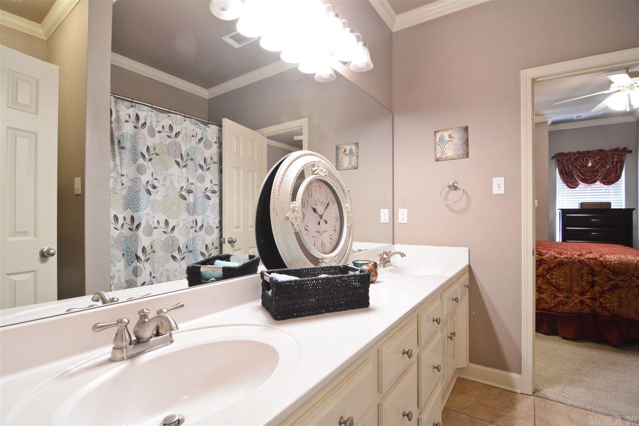 MILLERS CROSSING - Residential
