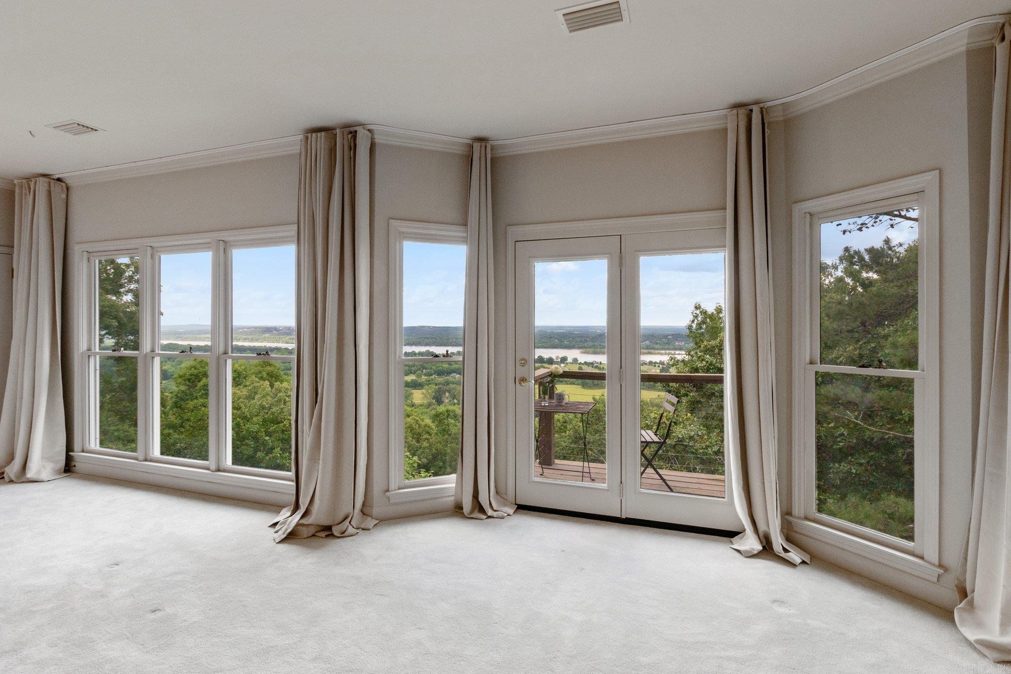 WALTON HEIGHTS - Residential