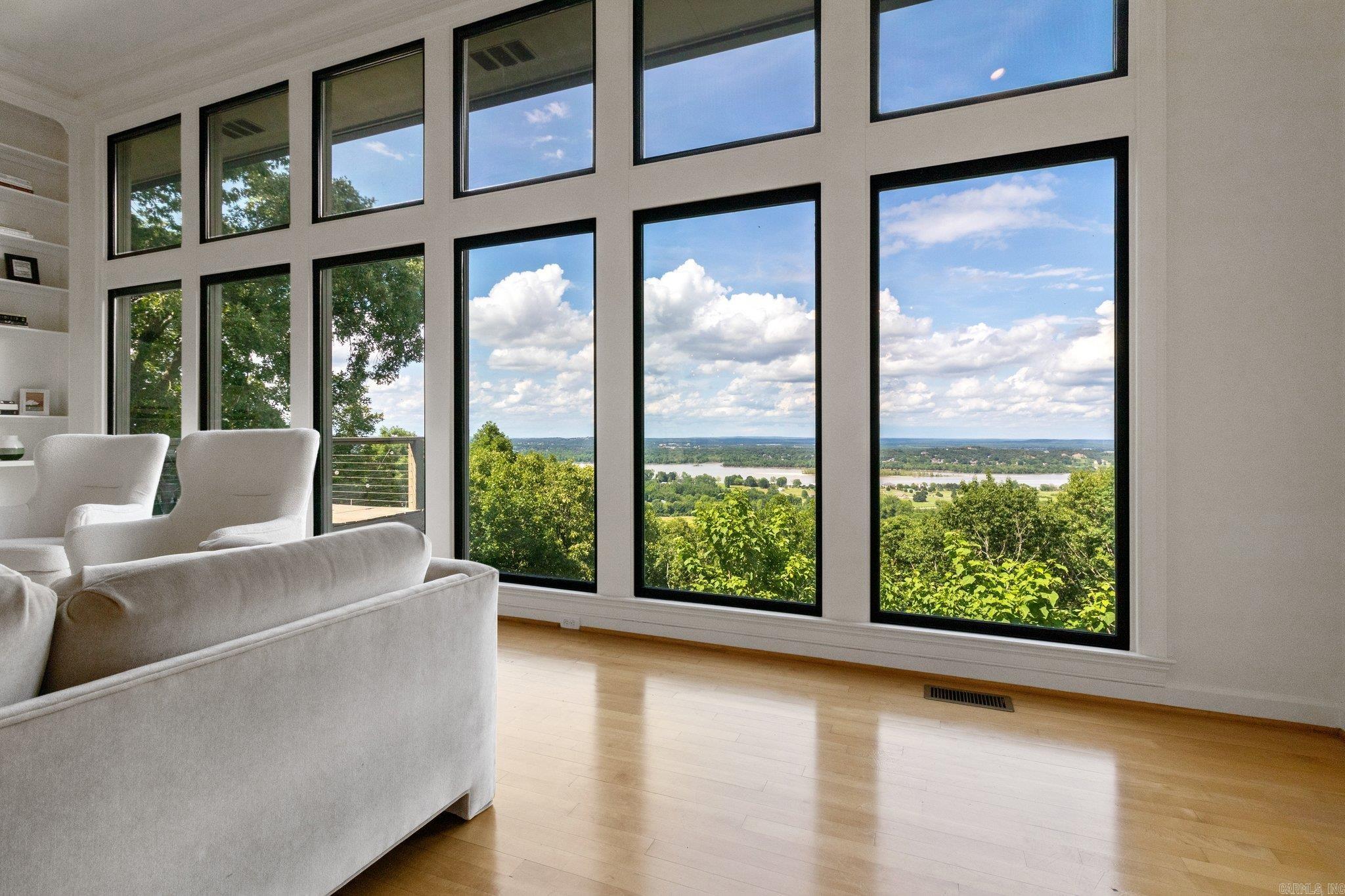 WALTON HEIGHTS - Residential