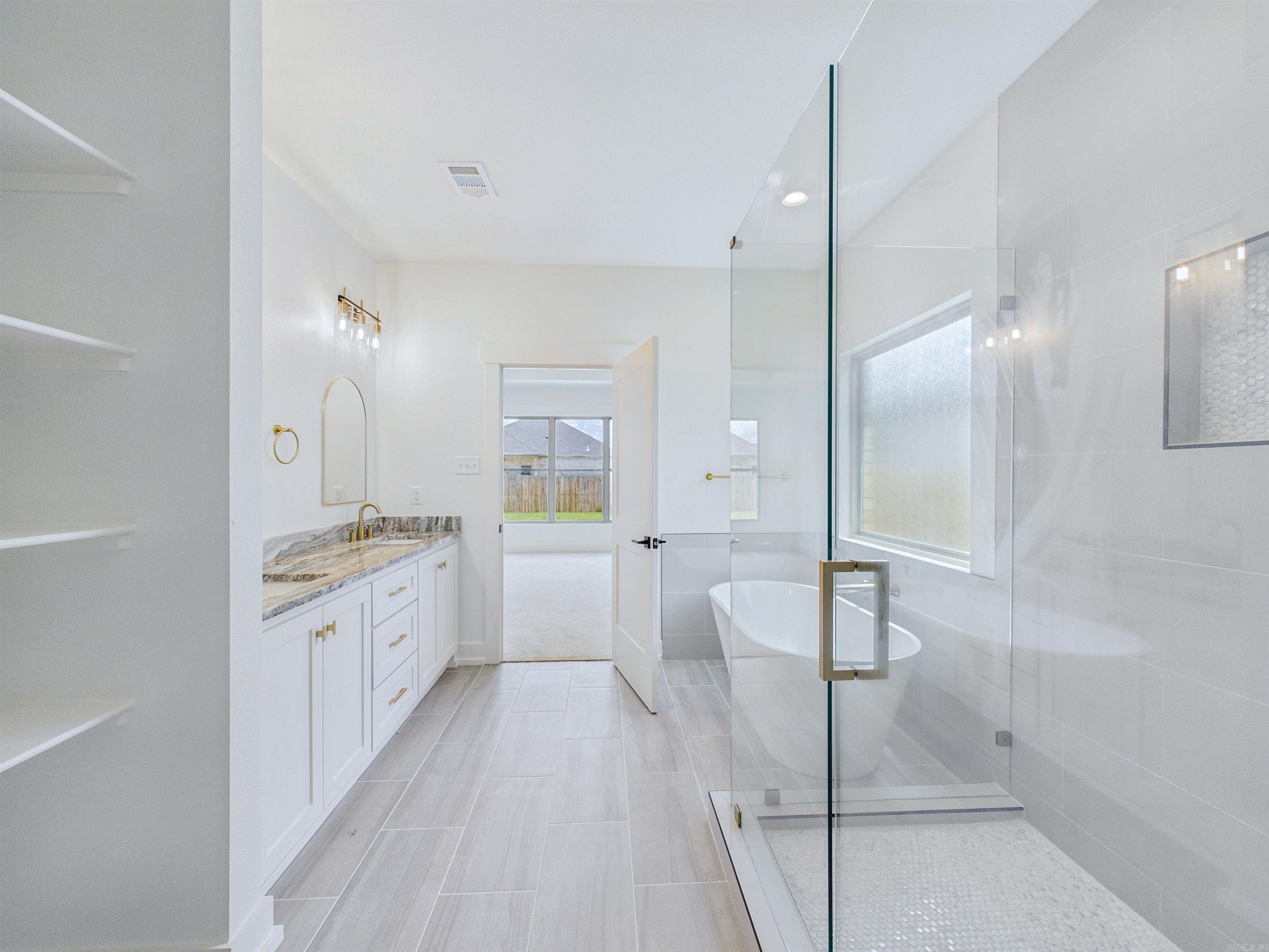 EAST MEADOW - Residential
