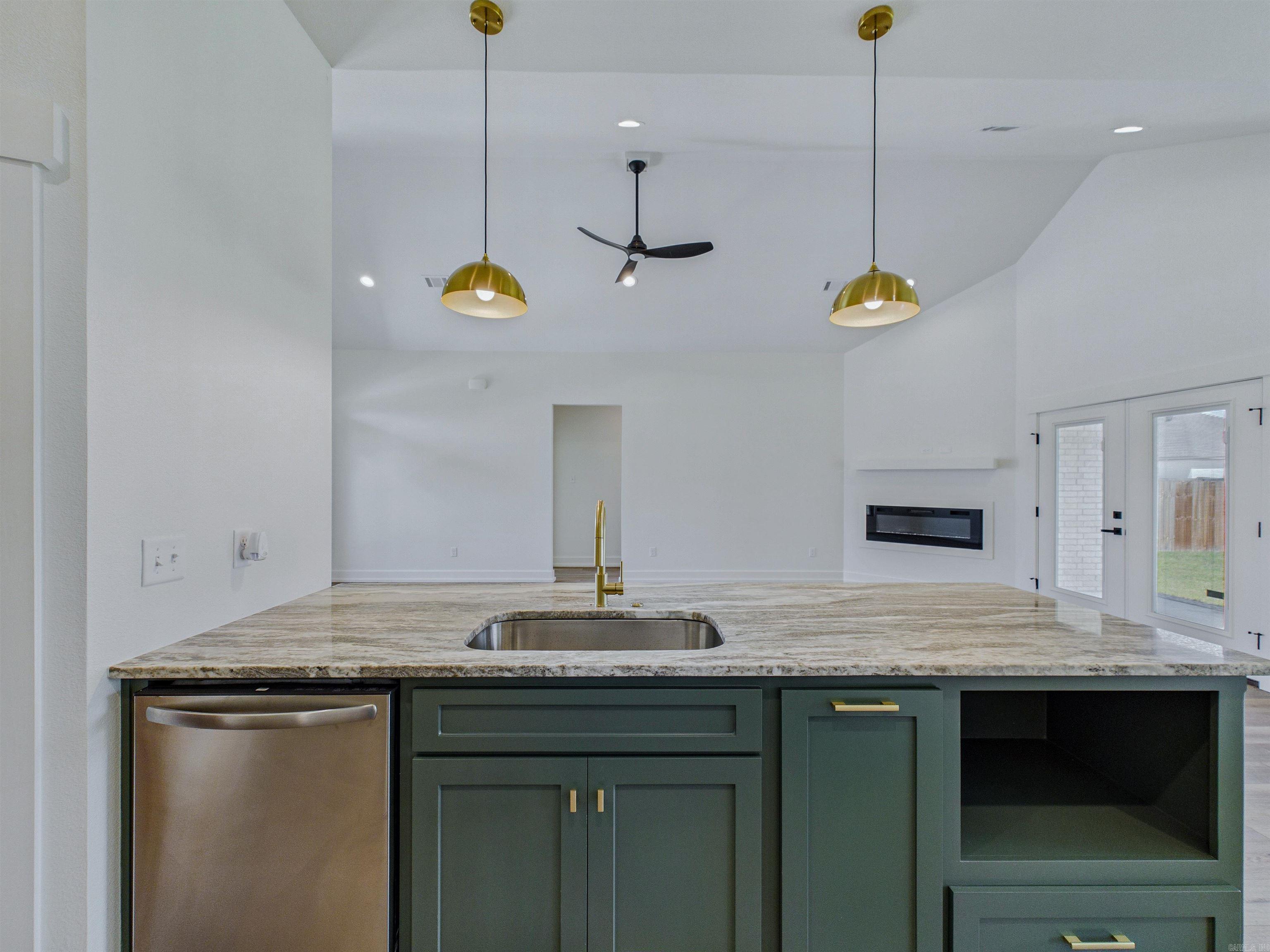 EAST MEADOW - Residential