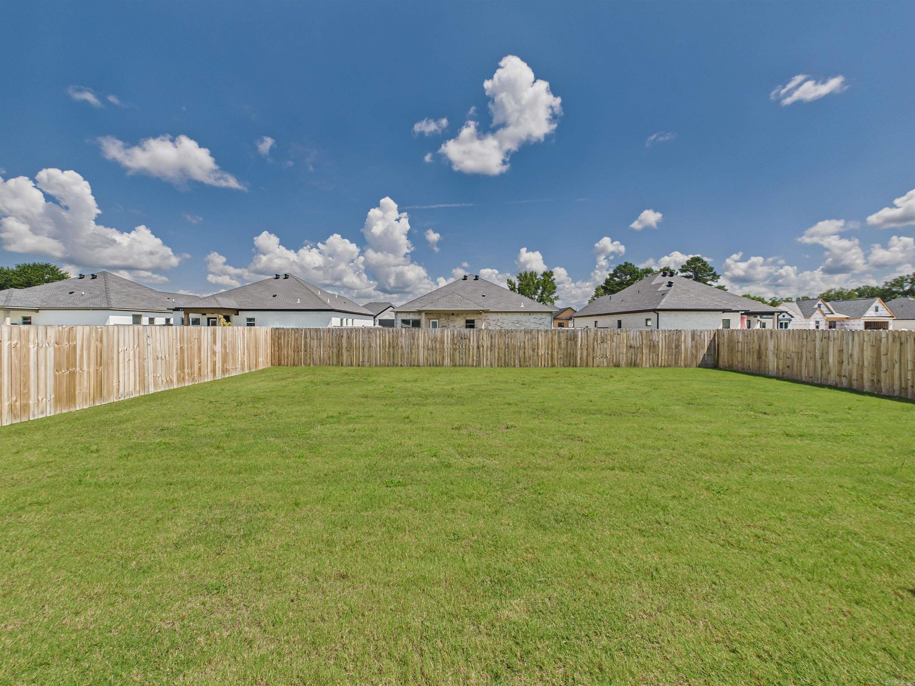 EAST MEADOW - Residential