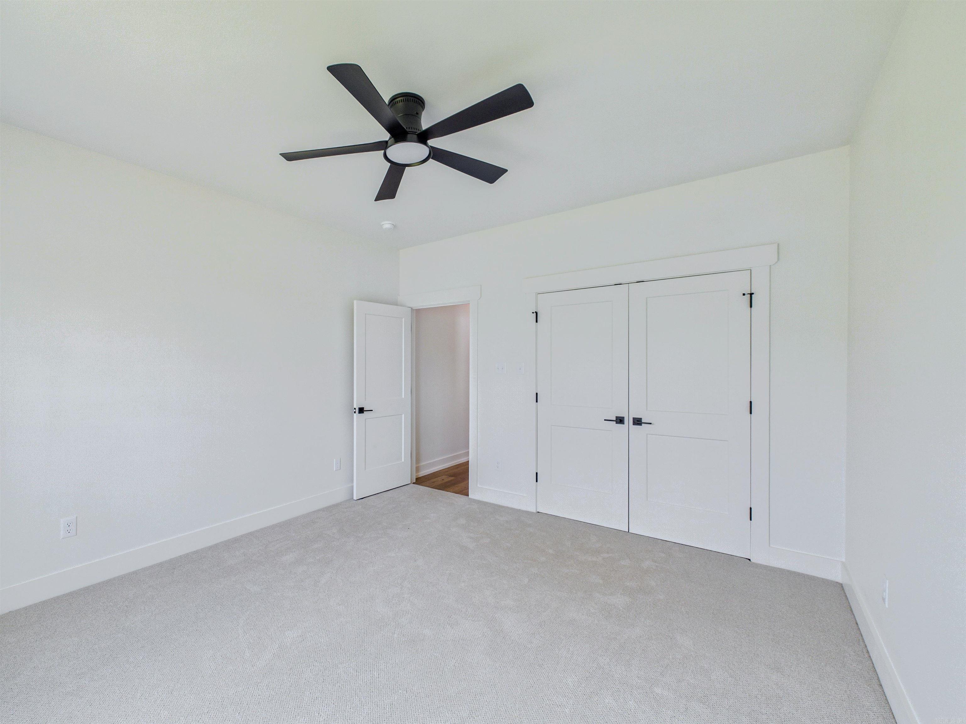 EAST MEADOW - Residential