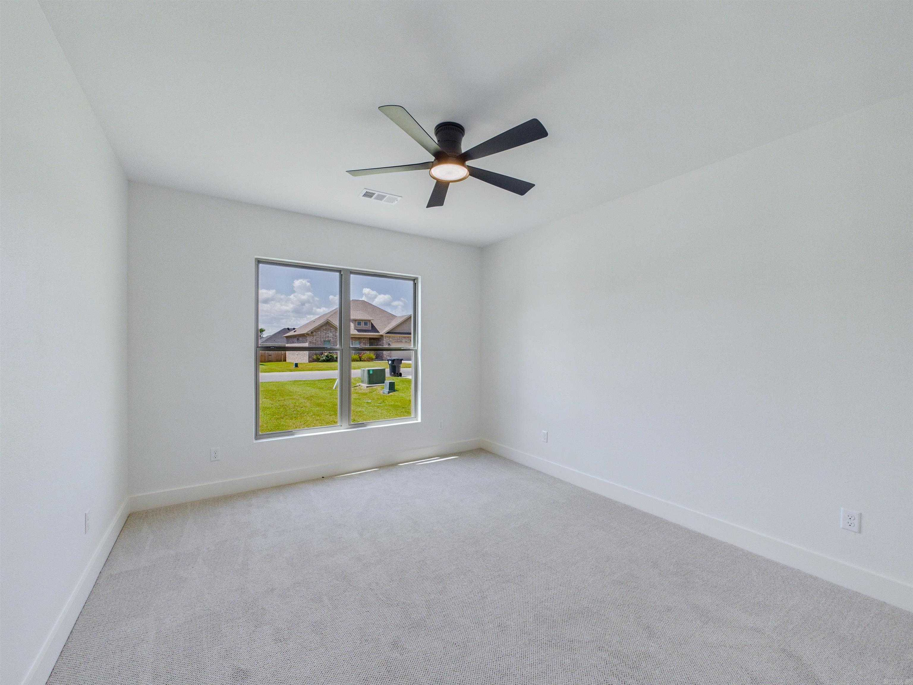 EAST MEADOW - Residential