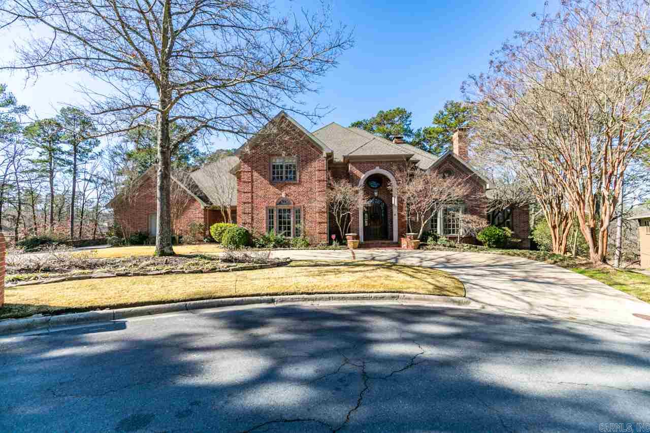 Newer family home on PVCC golf course and gorgeous setting. Beautiful quality of construction in fine condition with furniture-quality woodwork and very special detail. Large formal areas. Cozy den. Handsome formal office. Bright sunporch. Three additional bedrooms with ensuite baths. Even more room for expansion. Tucked away on quiet cul-de-sac in middle of PV.