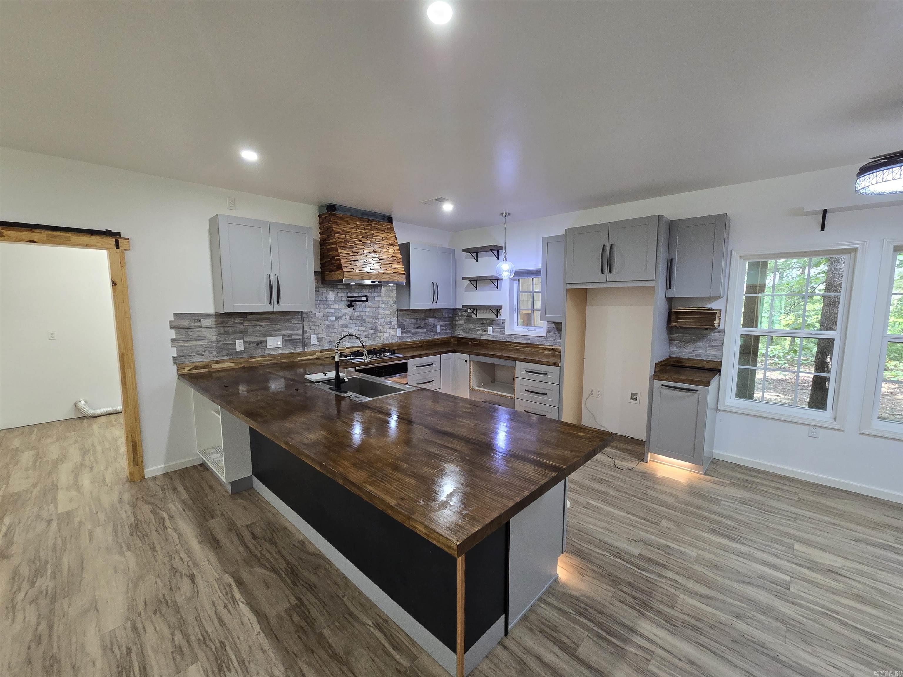 LITTLE RED RIVER ESTATES - Residential
