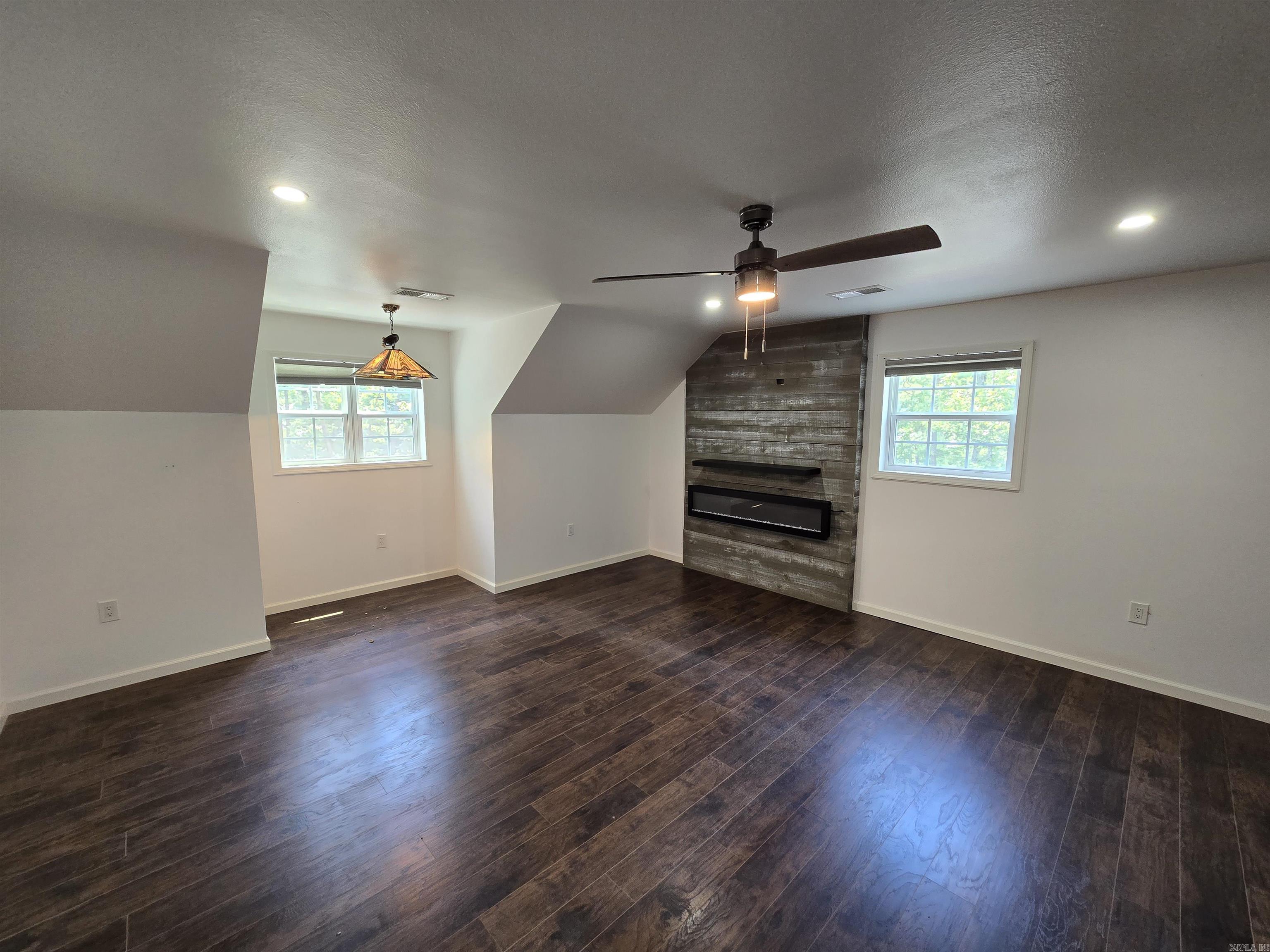LITTLE RED RIVER ESTATES - Residential