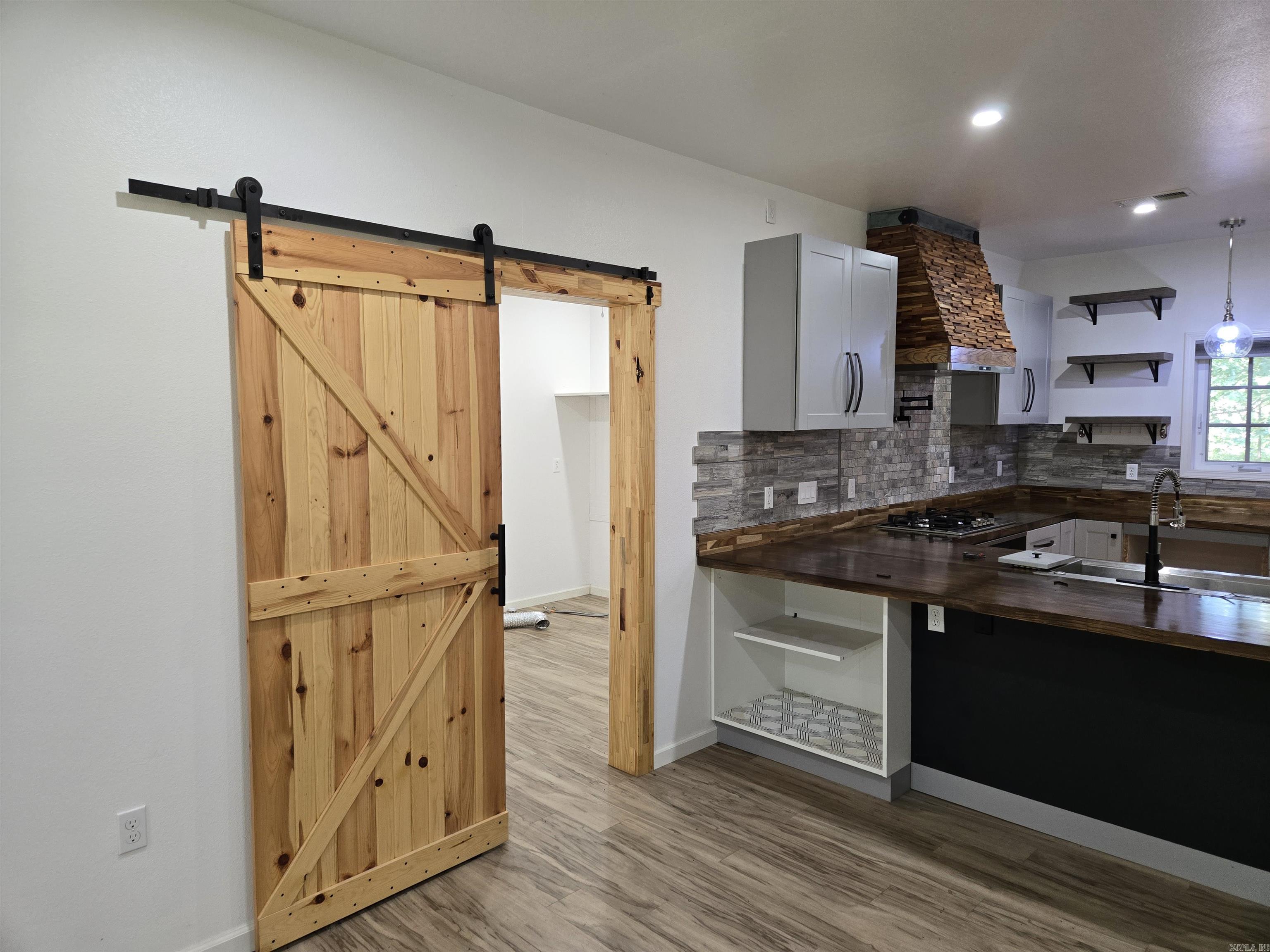 LITTLE RED RIVER ESTATES - Residential