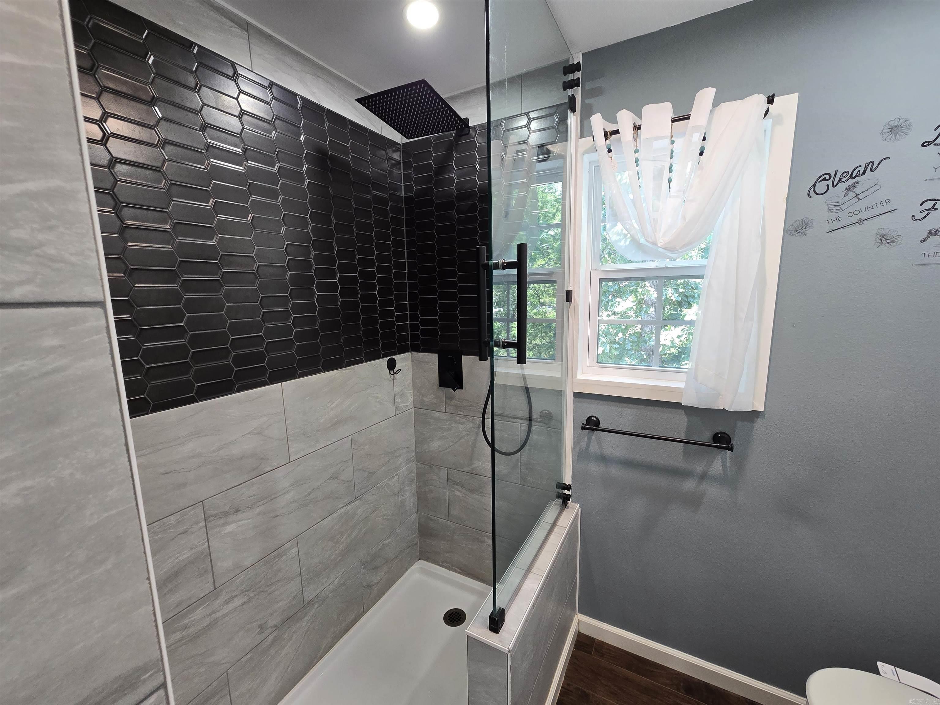 LITTLE RED RIVER ESTATES - Residential