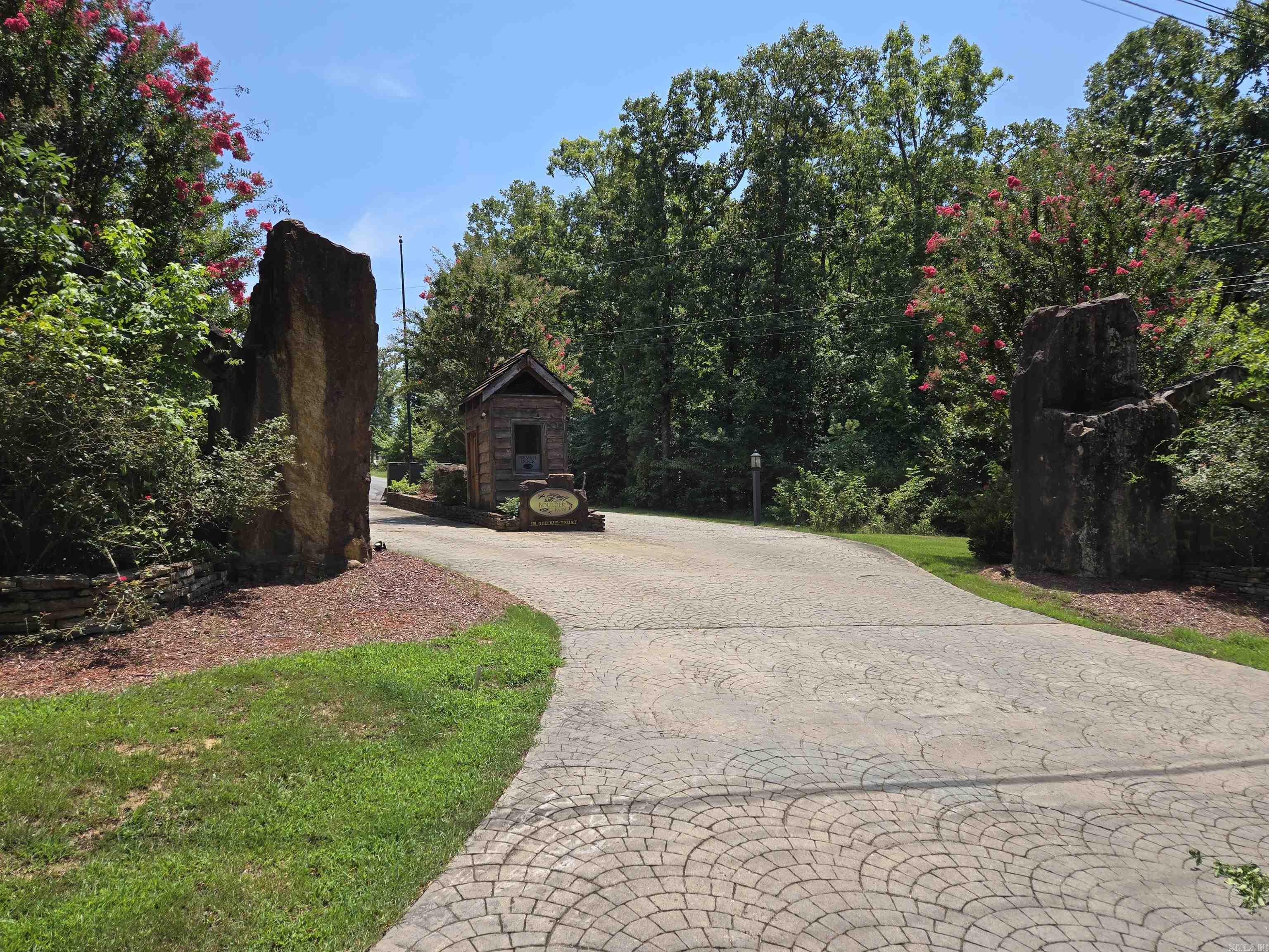 LITTLE RED RIVER ESTATES - Residential