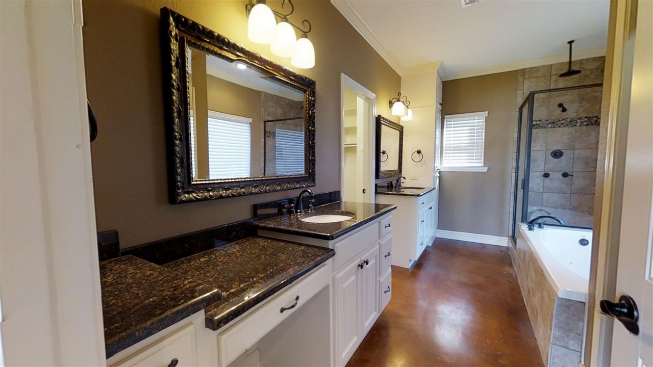 NORTH HILLS ESTATES - Residential