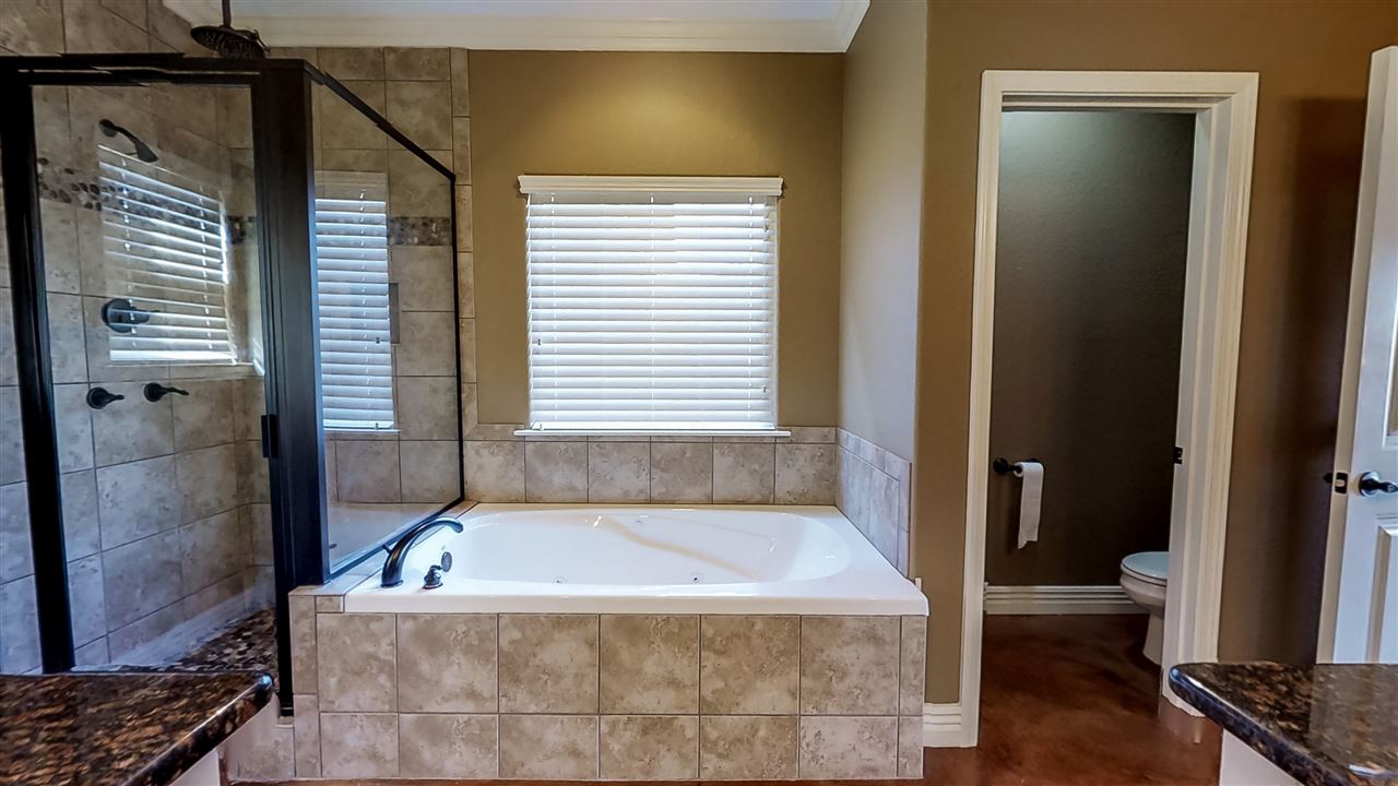 NORTH HILLS ESTATES - Residential