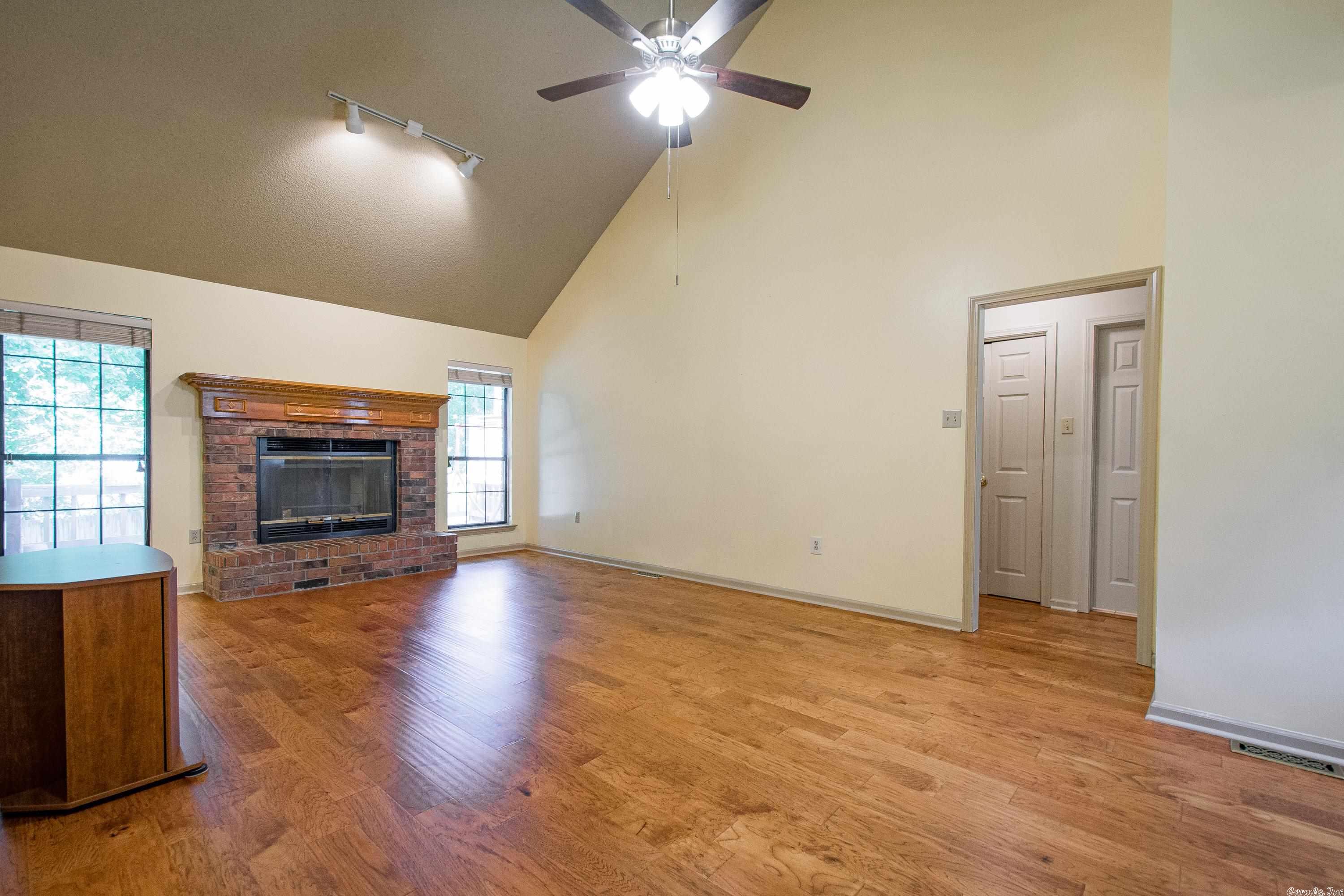 LAKEWOOD VALLEY ADDN - Residential