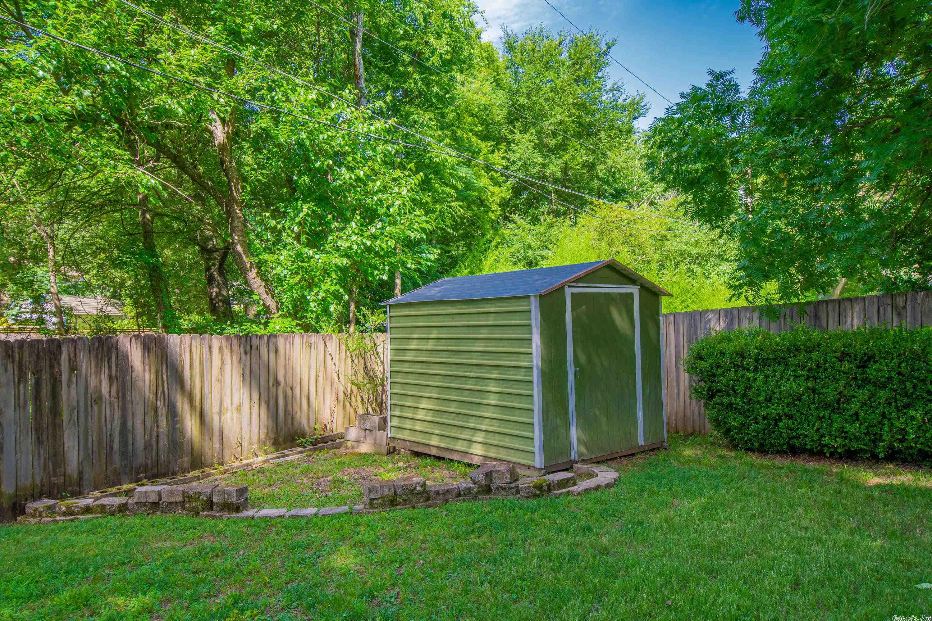LAKEWOOD VALLEY ADDN - Residential