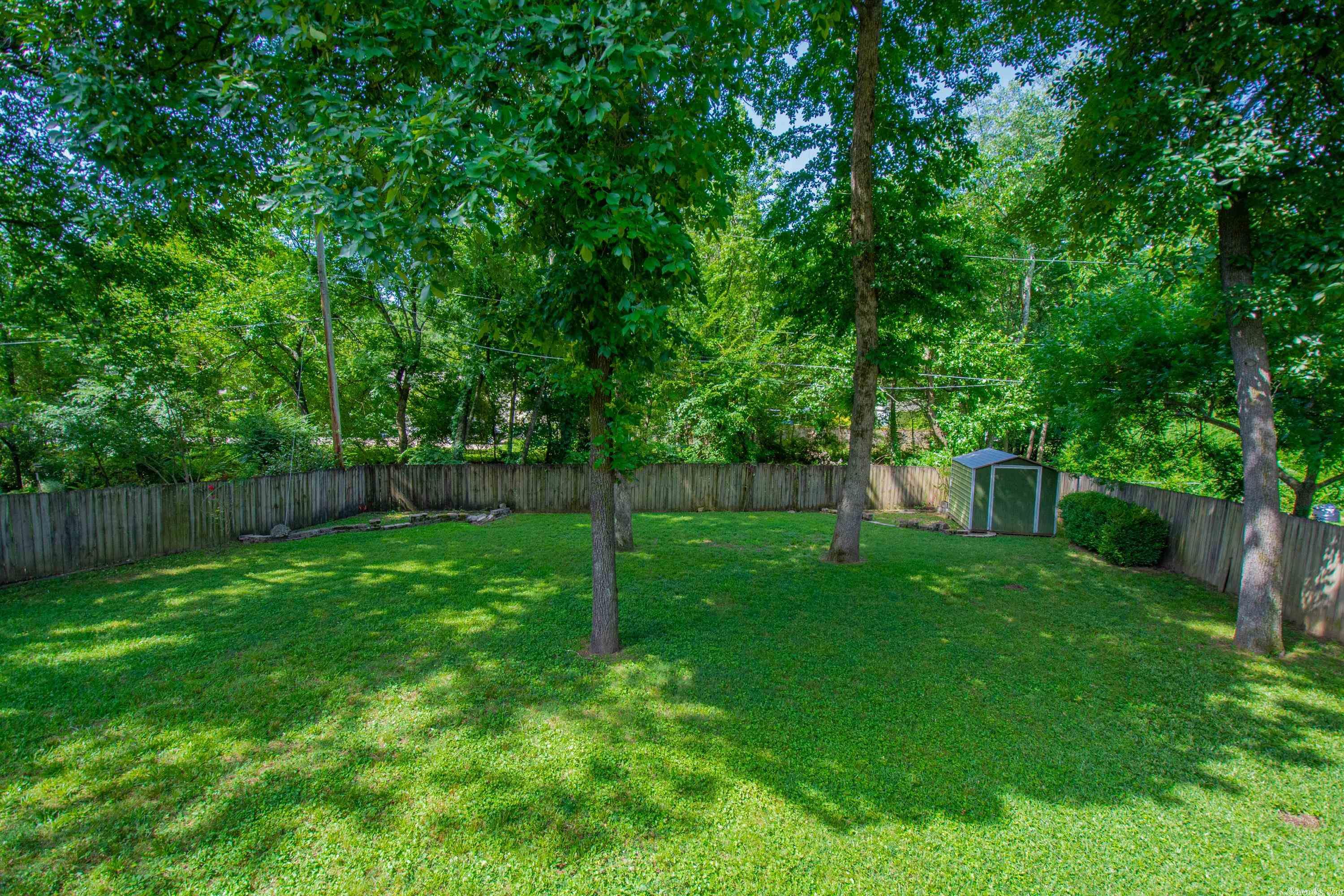 LAKEWOOD VALLEY ADDN - Residential