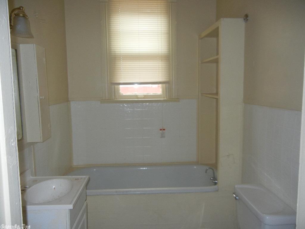 Jones & Worthen - Residential