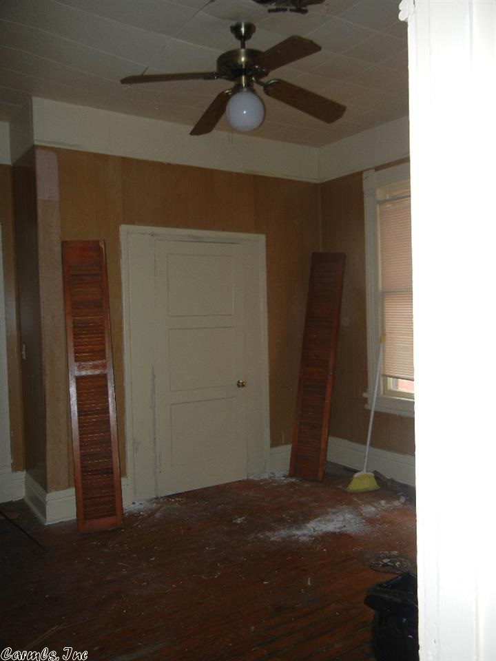 Jones & Worthen - Residential