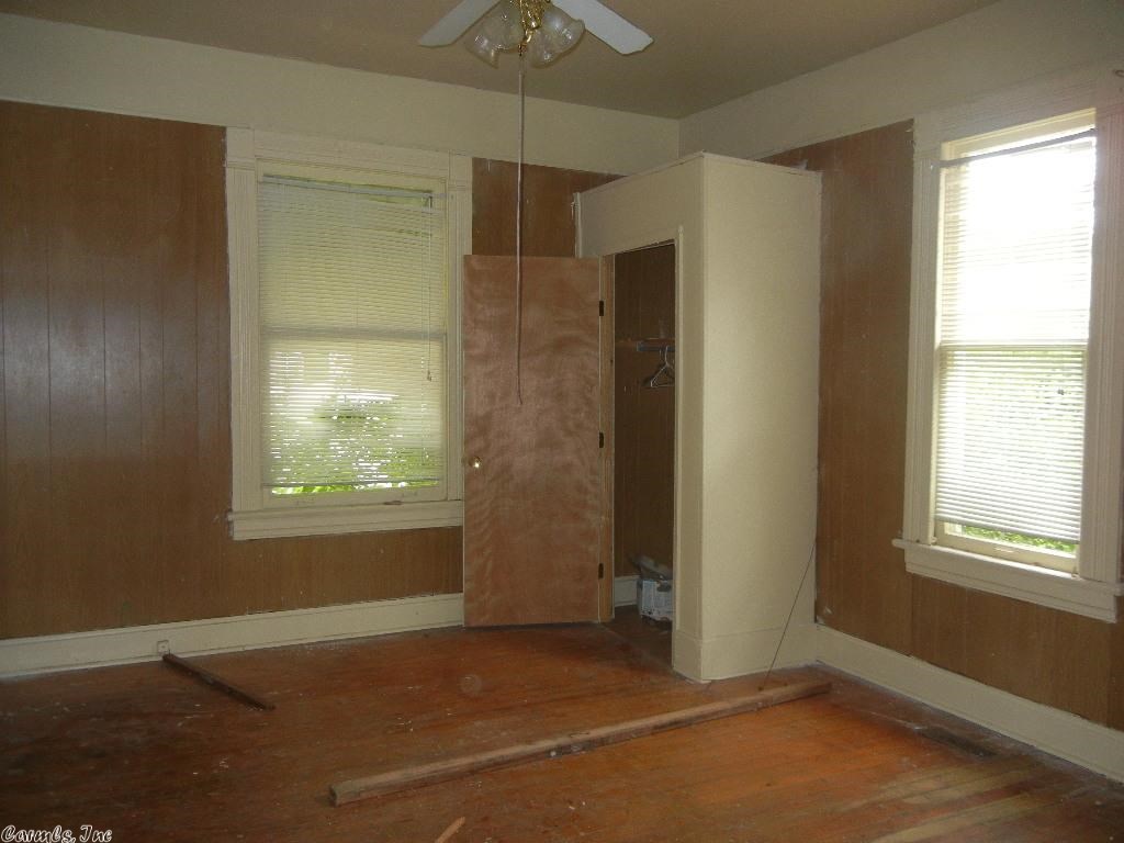 Jones & Worthen - Residential