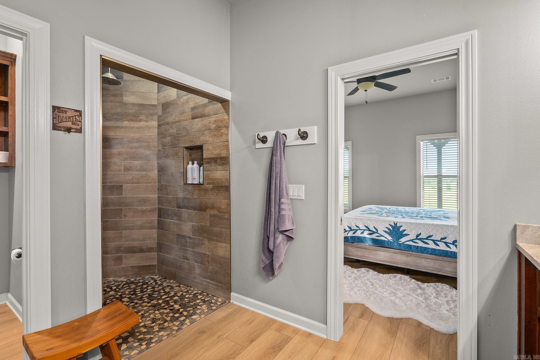 LONSDALE - CITY - Residential