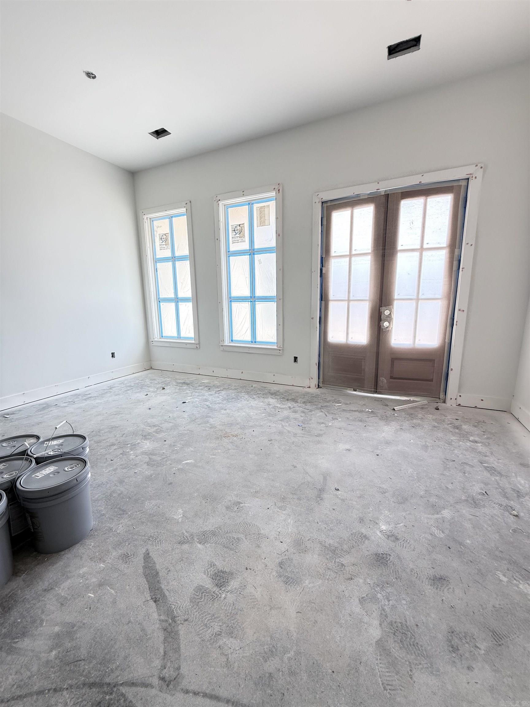 ARLINGTON PARK - Residential